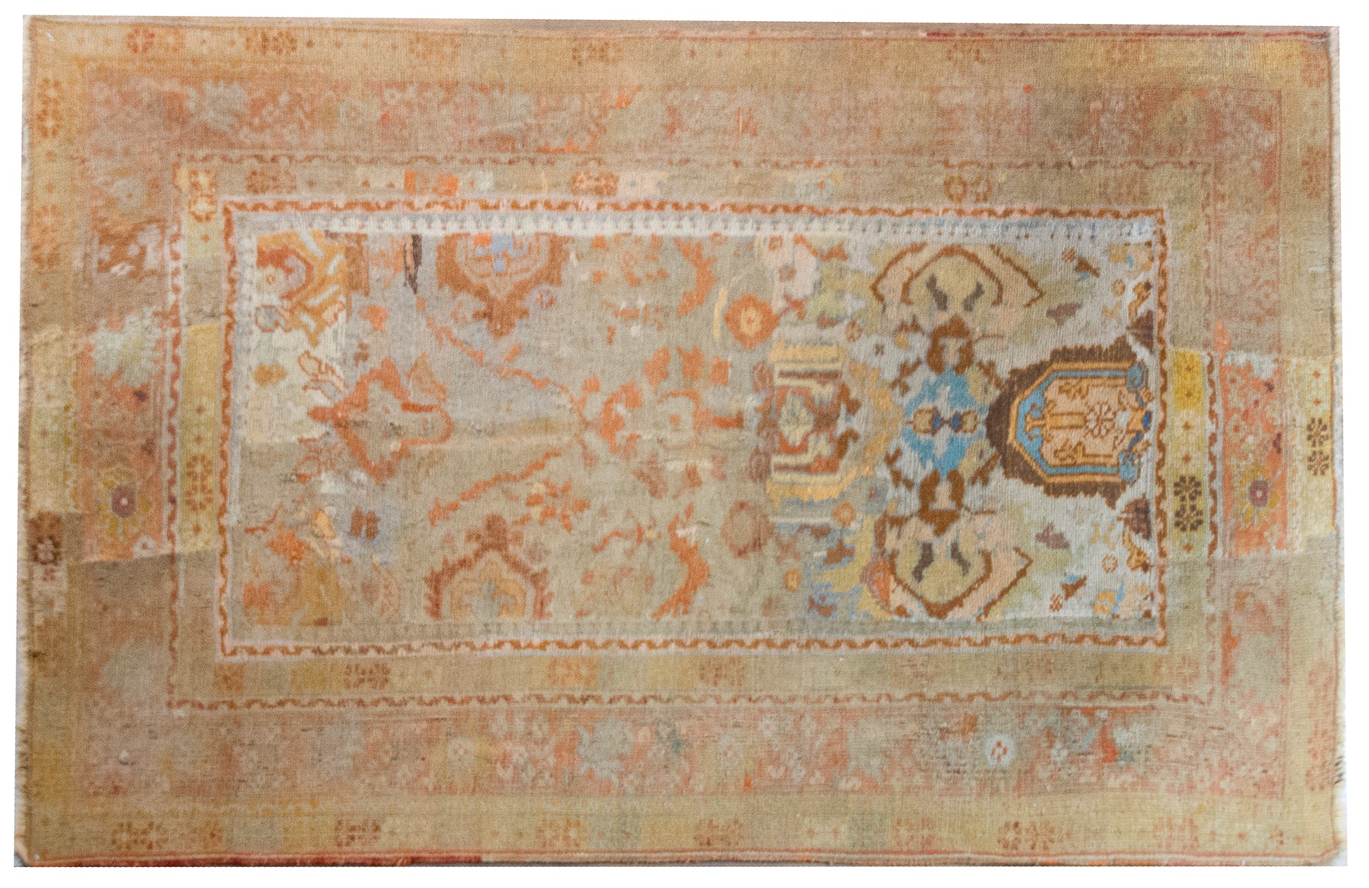 Early 20th Century Turkish Oushak Rug For Sale