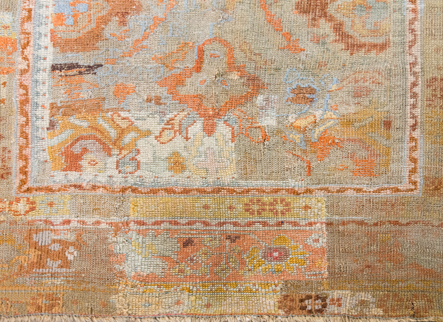 Early 20th Century Turkish Oushak Rug For Sale