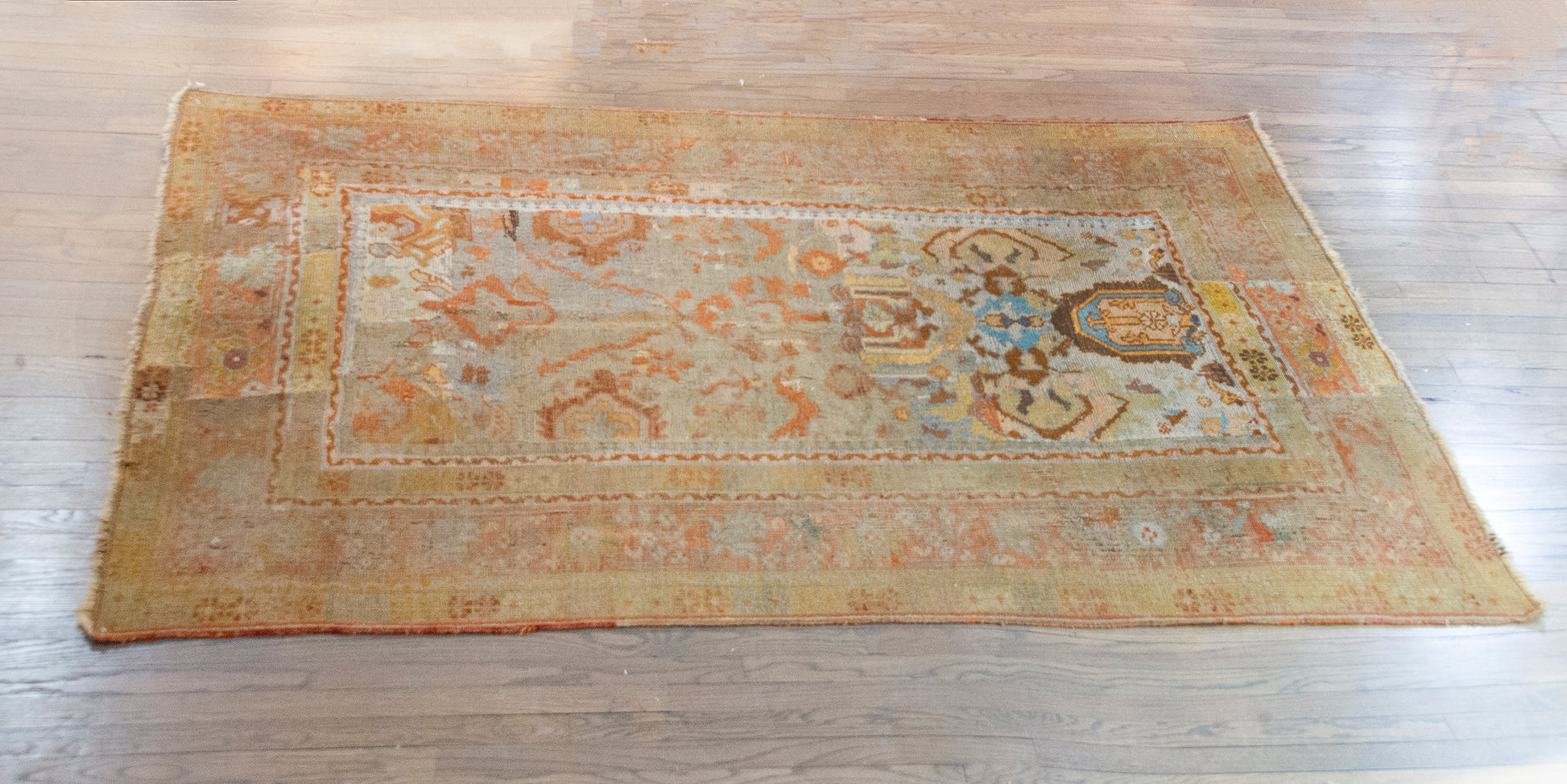 Early 20th Century Turkish Oushak Rug For Sale