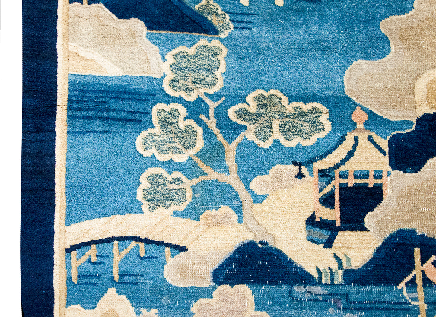 Early 20th Century Chinese Art Deco Chris Rug For Sale