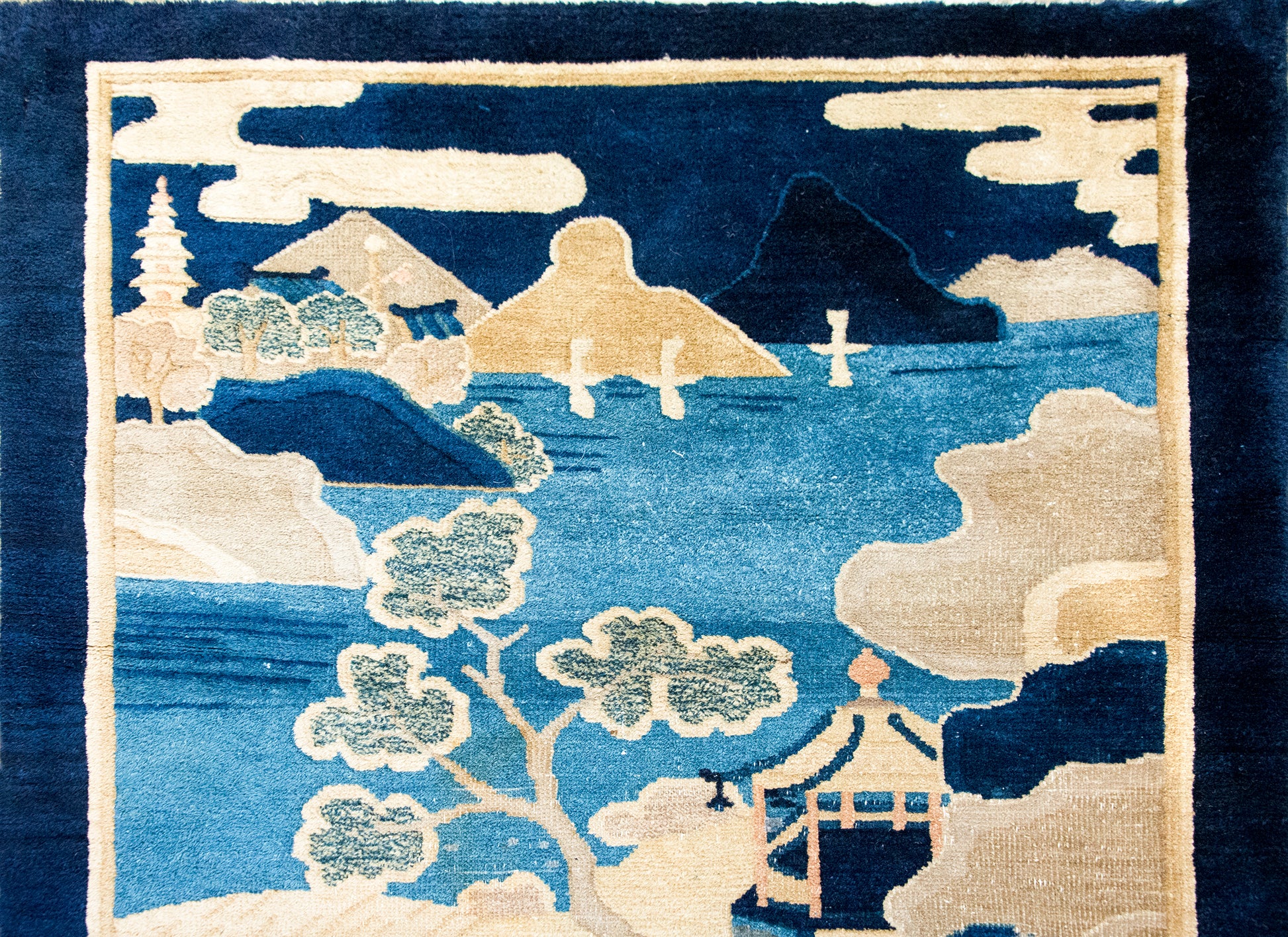 Early 20th Century Chinese Art Deco Chris Rug For Sale
