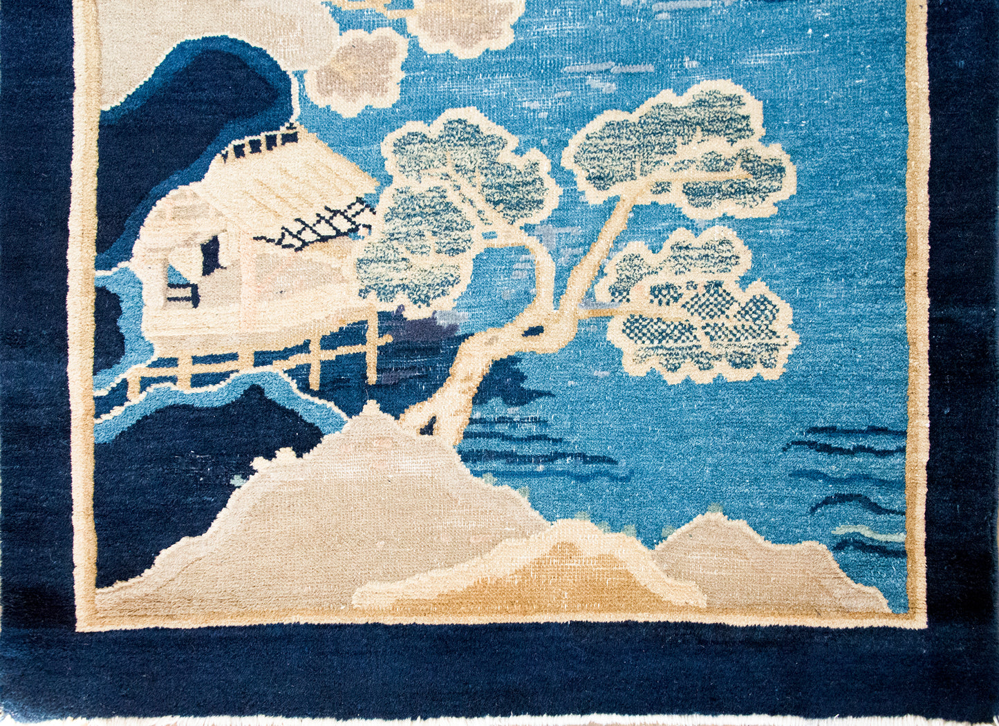 Early 20th Century Chinese Art Deco Chris Rug For Sale