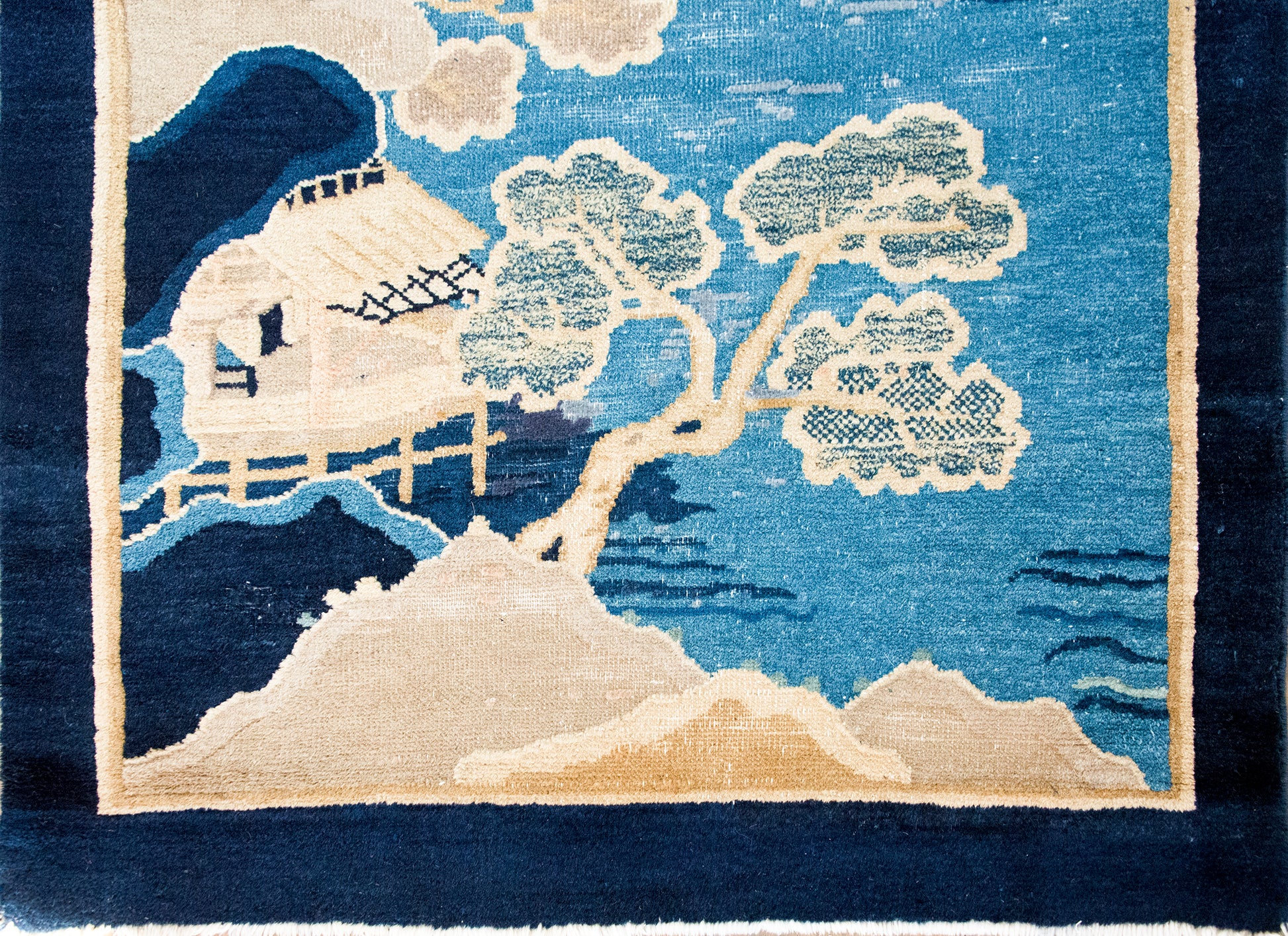 Early 20th Century Chinese Art Deco Chris Rug For Sale