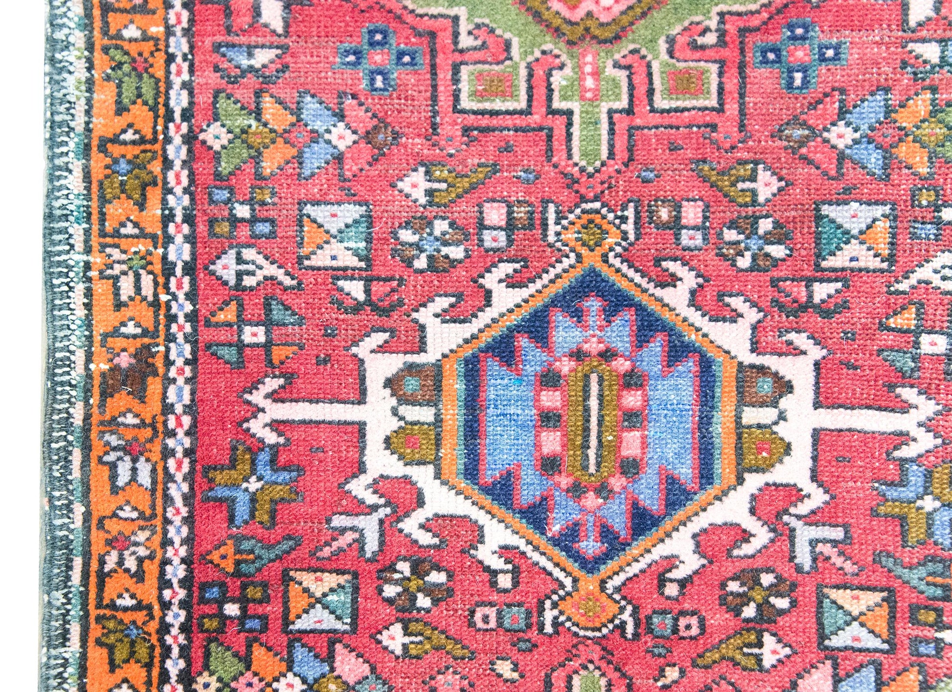 Early 20th Century Persian Heriz Rug For Sale