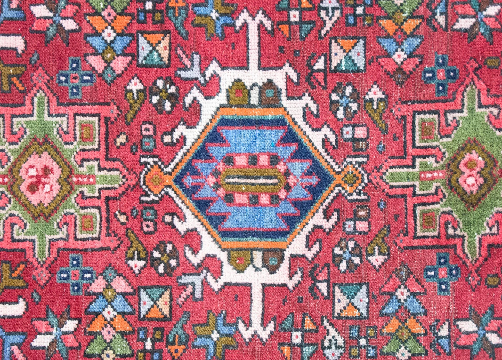 Early 20th Century Persian Heriz Rug For Sale