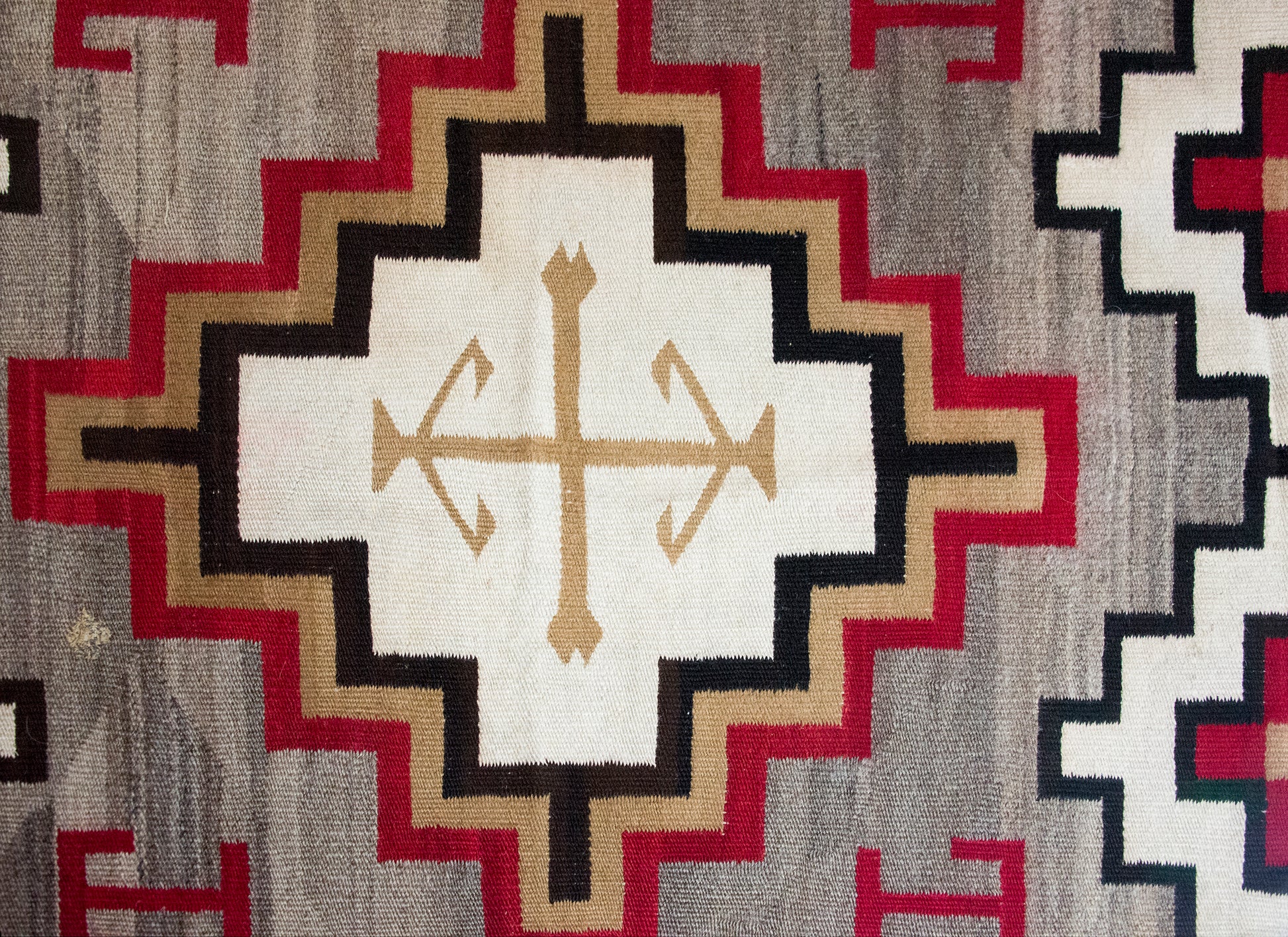 Early 20th Century Navajo Rug For Sale