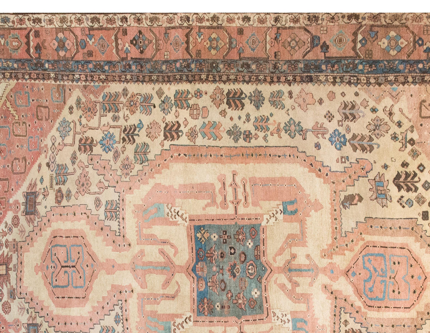 Late 19th Century Persian Bakhshaish Serapi Rug