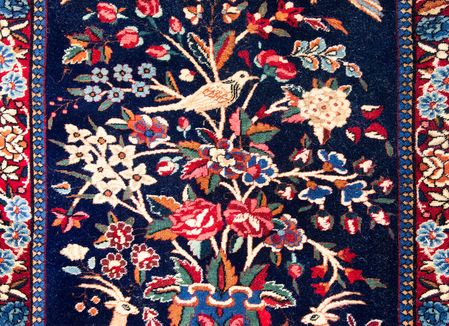 Early 20th Century Persian Kashan Rug For Sale