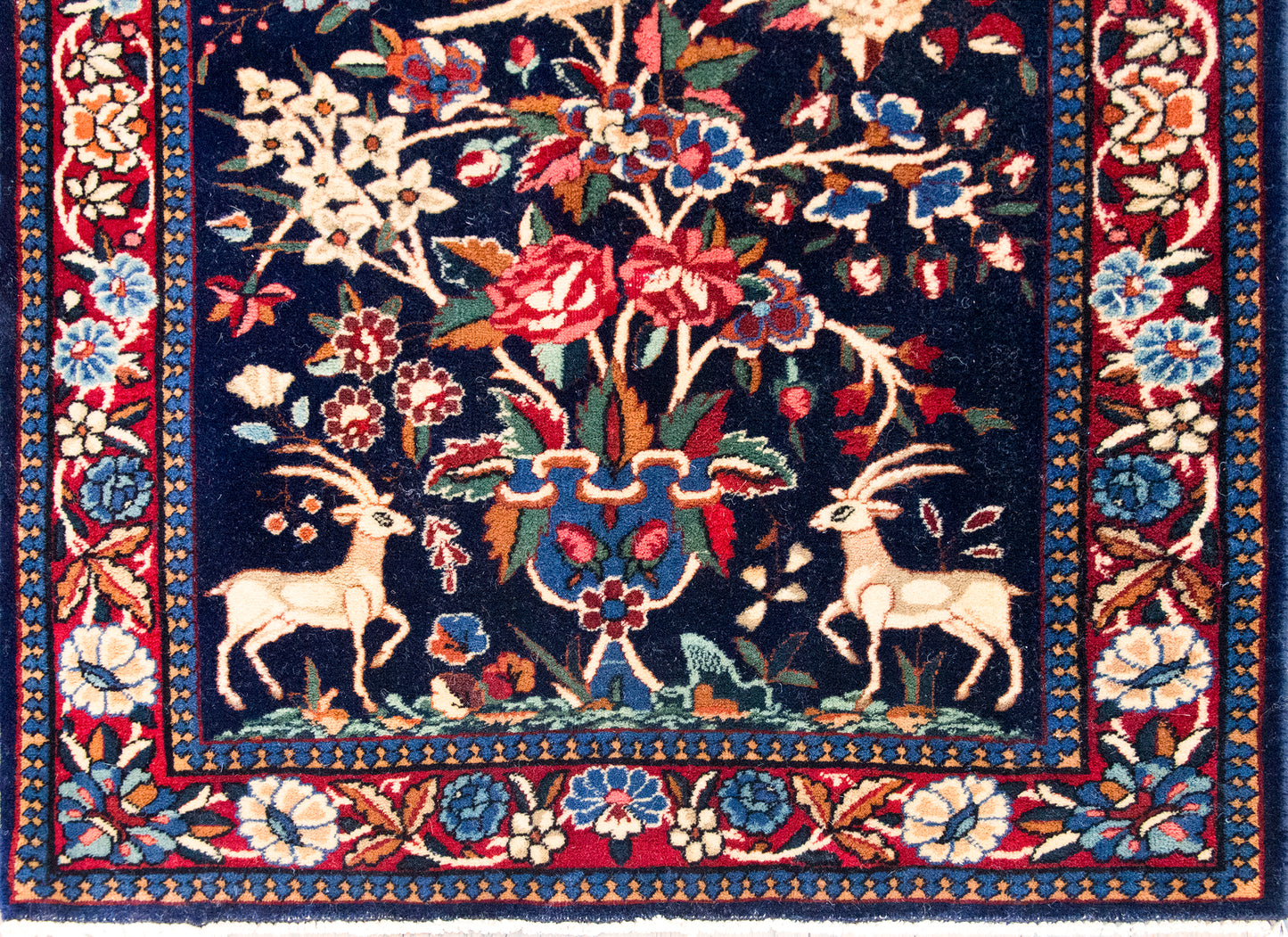 Early 20th Century Persian Kashan Rug For Sale