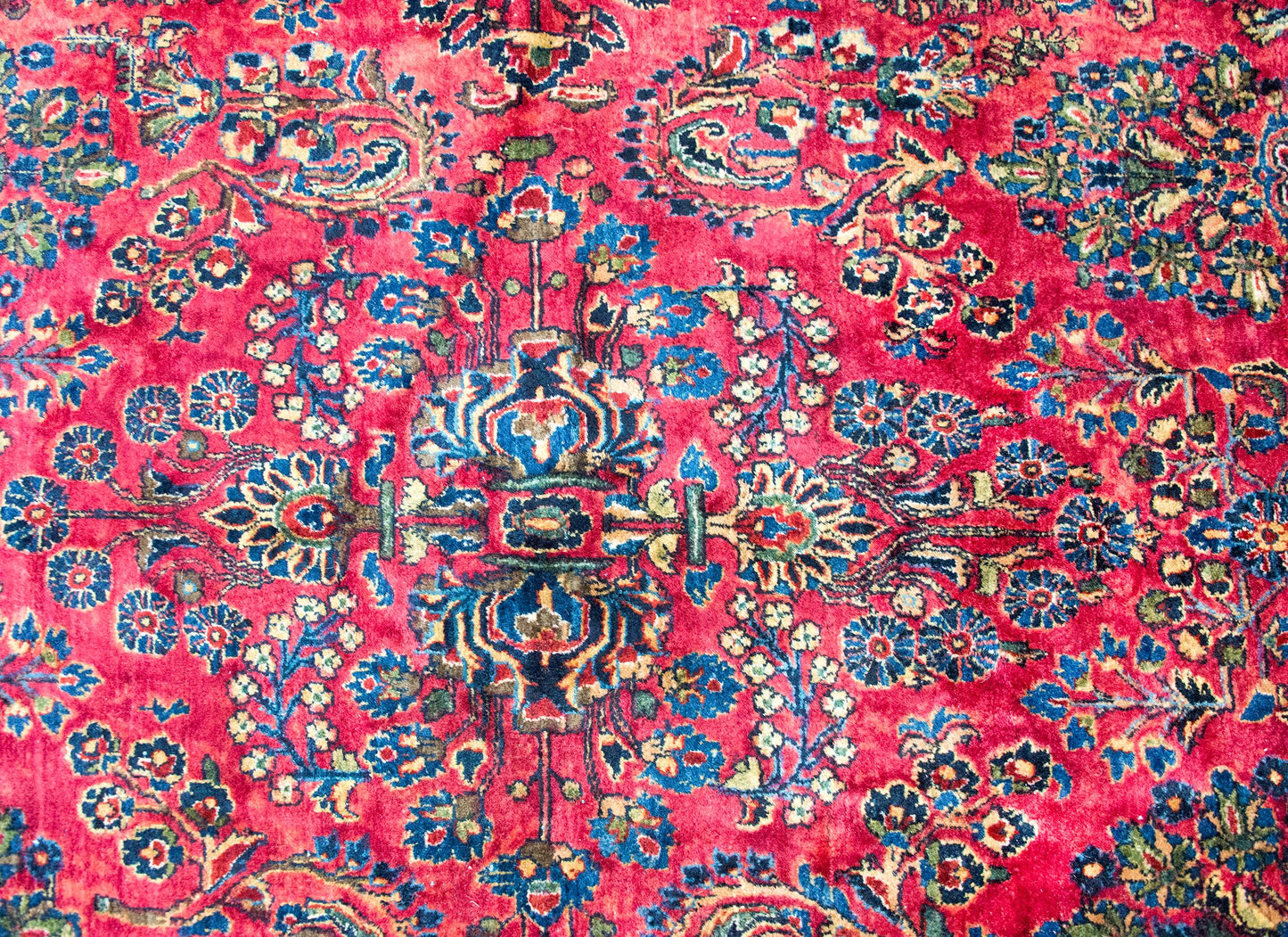 Early 20th Century Persian Sarouk Rug