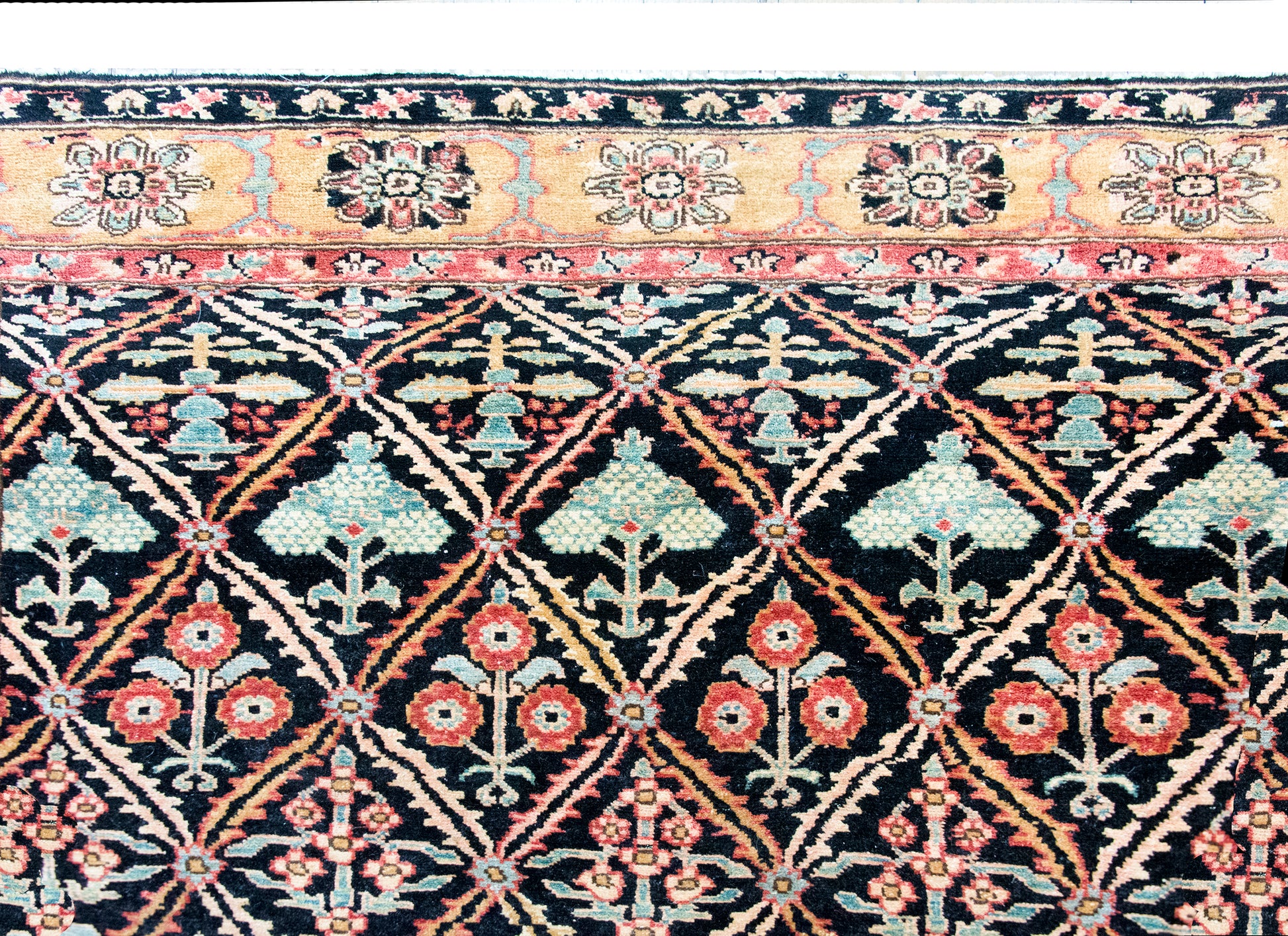 Mid 20th Century Indian Heriz Rug For Sale
