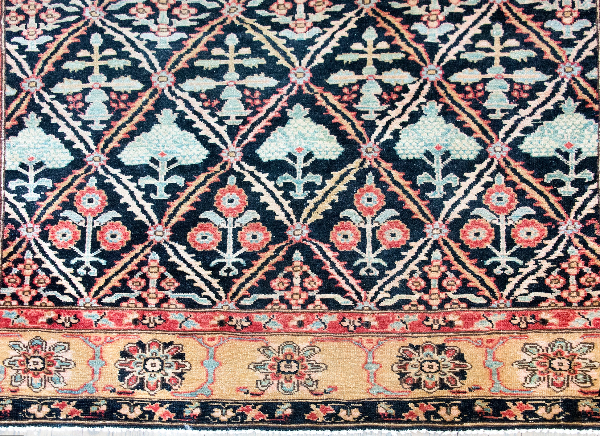 Mid 20th Century Indian Heriz Rug For Sale
