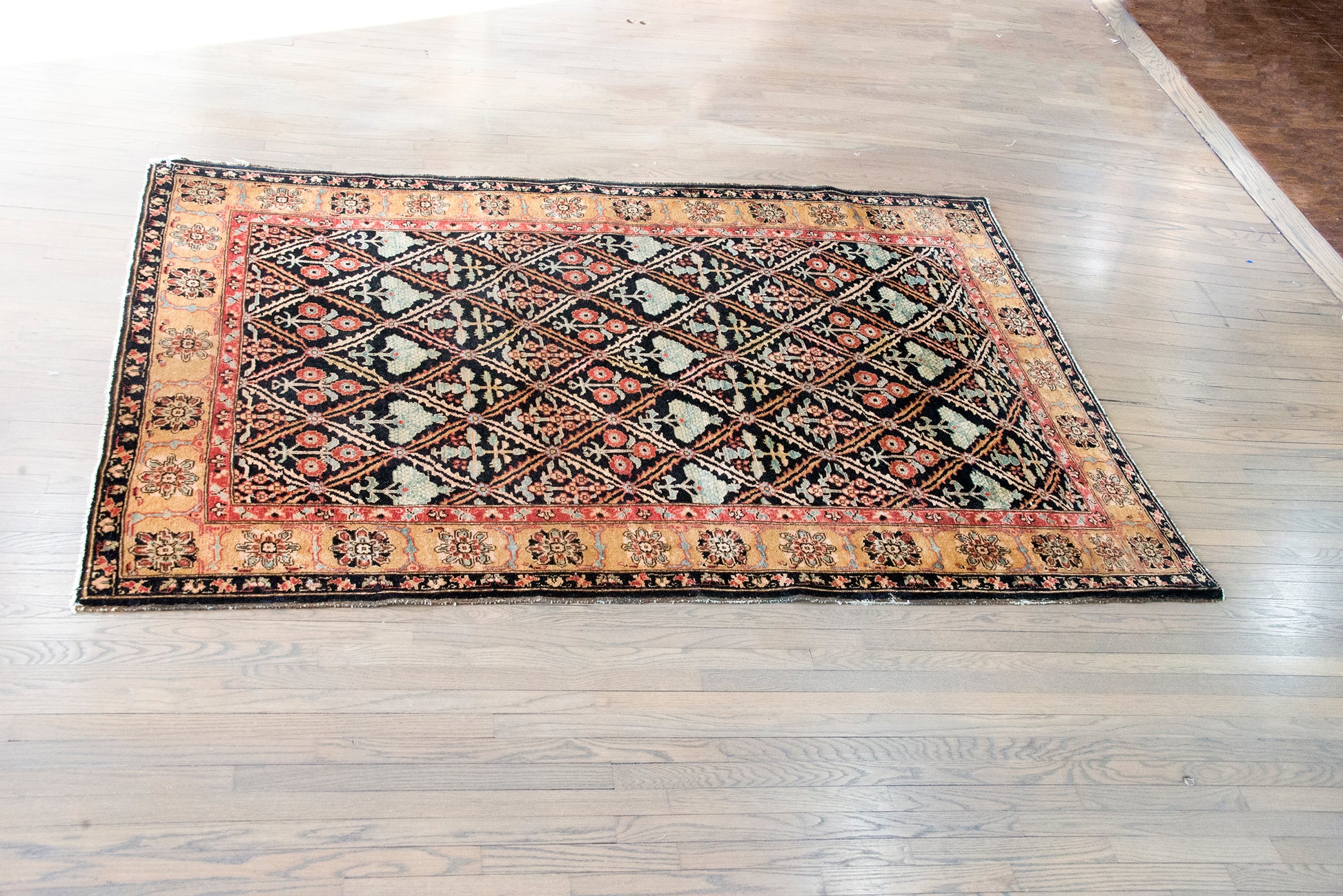 Mid 20th Century Indian Heriz Rug For Sale