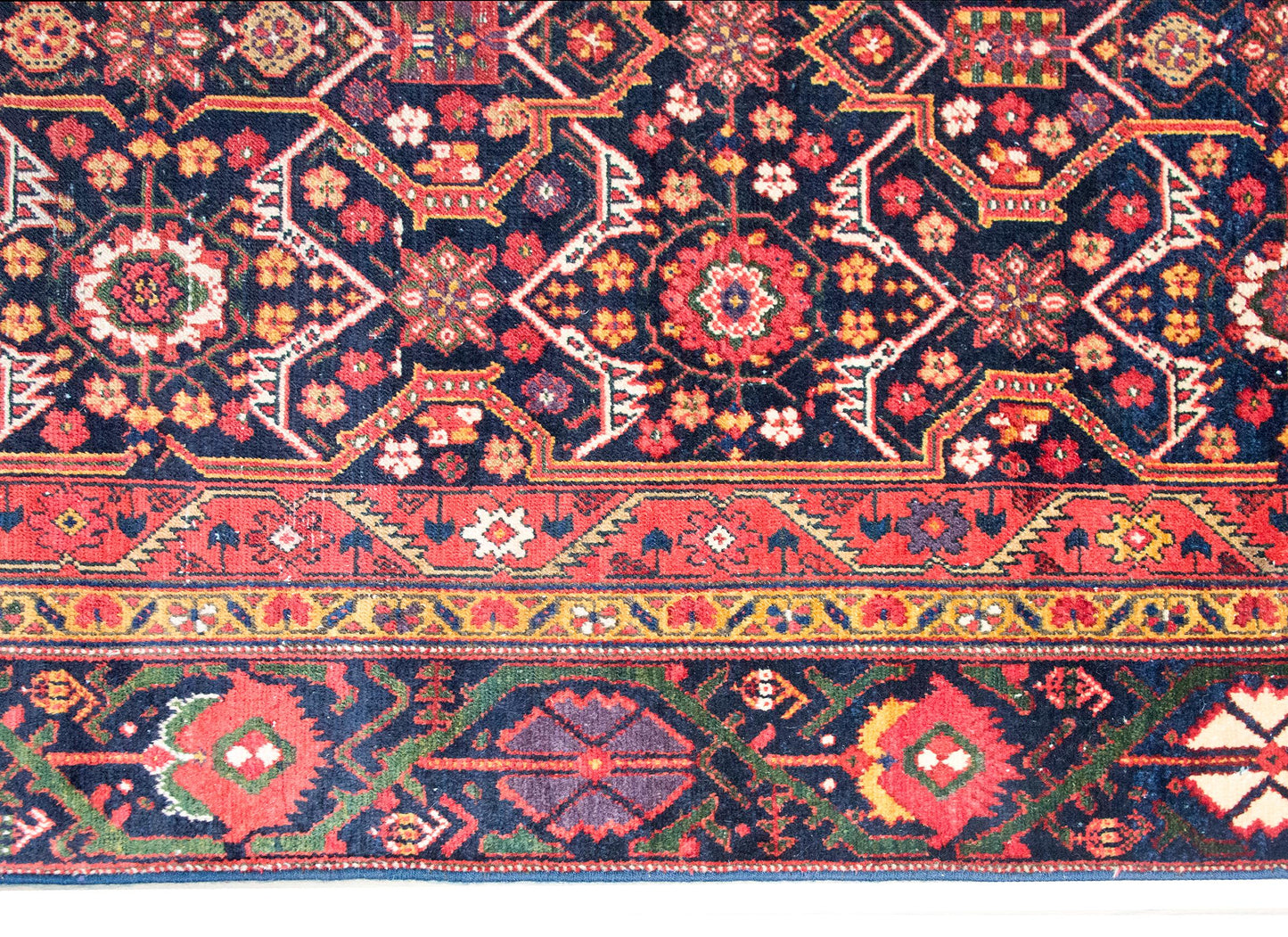 Early 20th Century Bakhtiari Rug