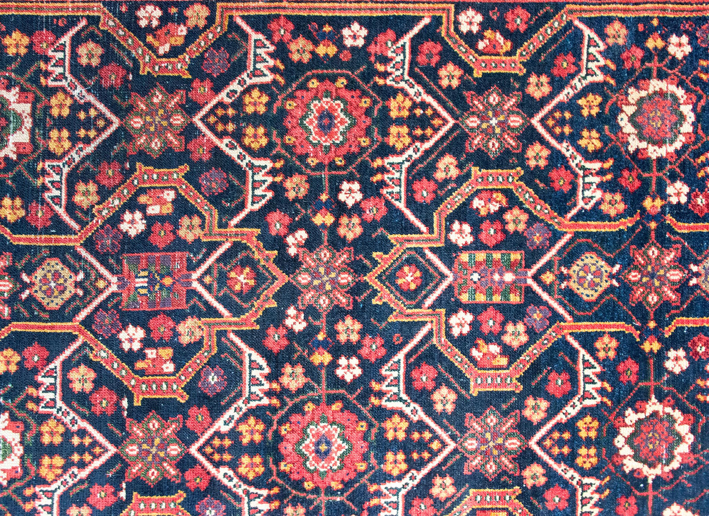 Early 20th Century Bakhtiari Rug