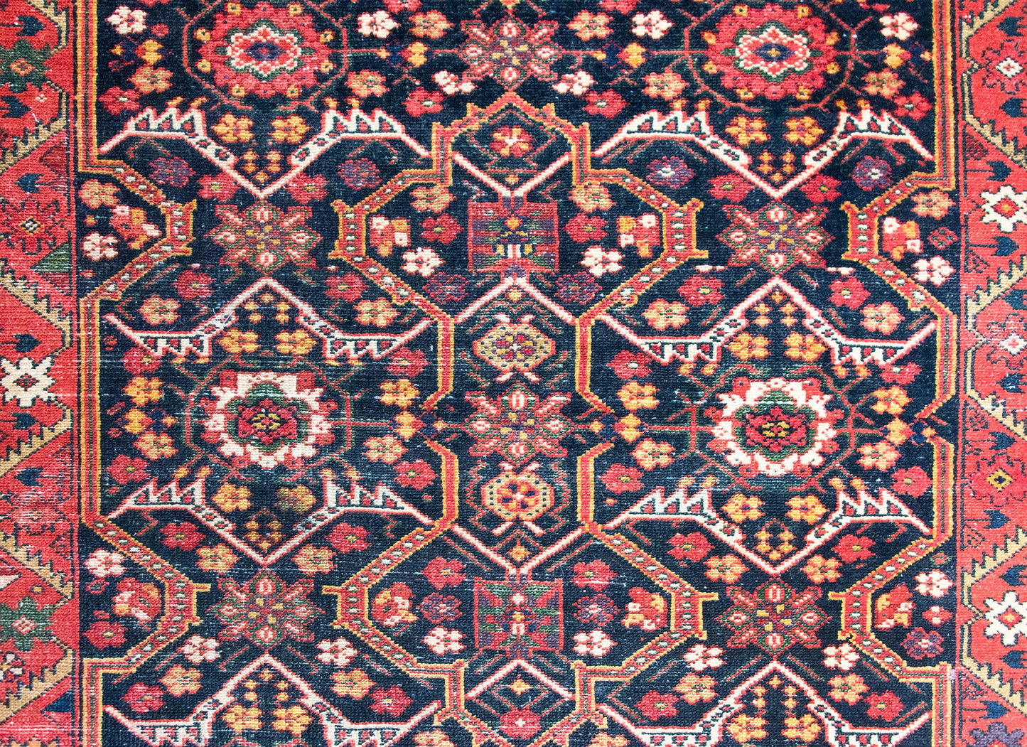 Early 20th Century Bakhtiari Rug