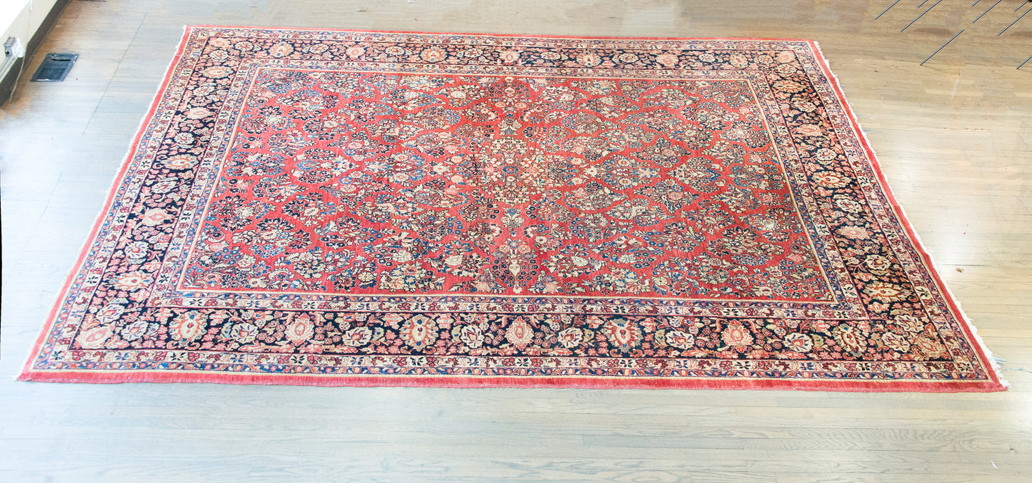 Early 20th Century Persian Sarouk Rug For Sale