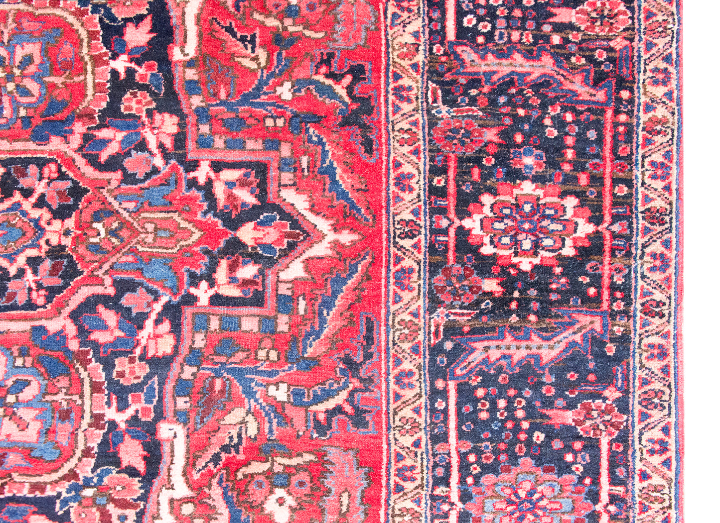 Mid 20th Century Persian Heriz Rug For Sale