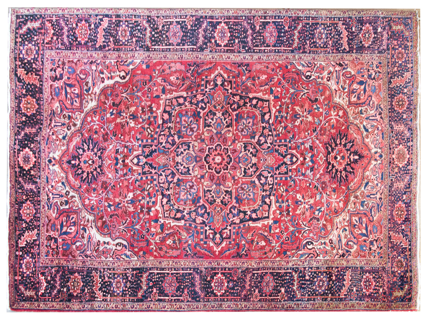 Mid 20th Century Persian Heriz Rug For Sale