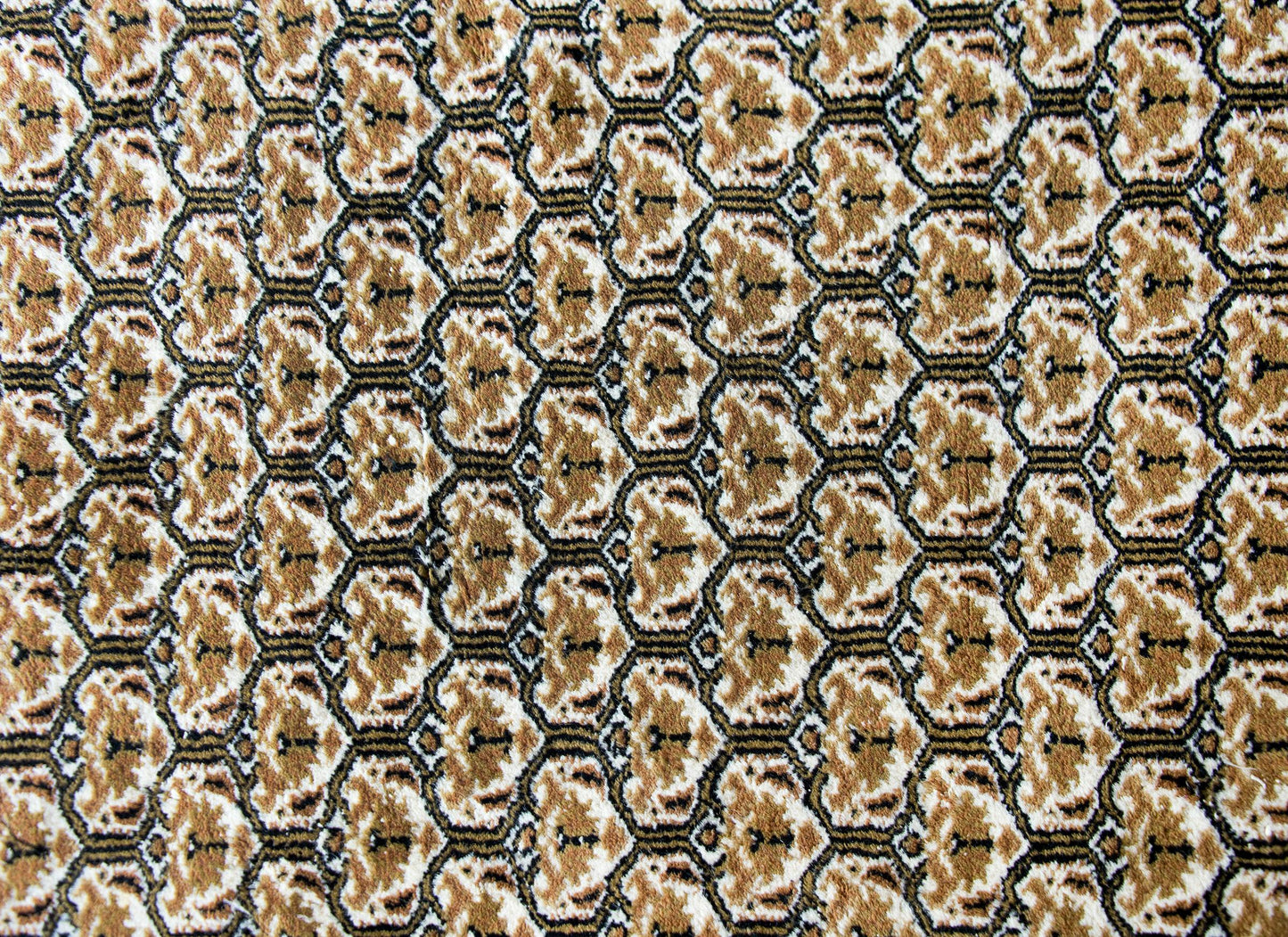 Vintage Pakistani Chi Chi Rug For Sale