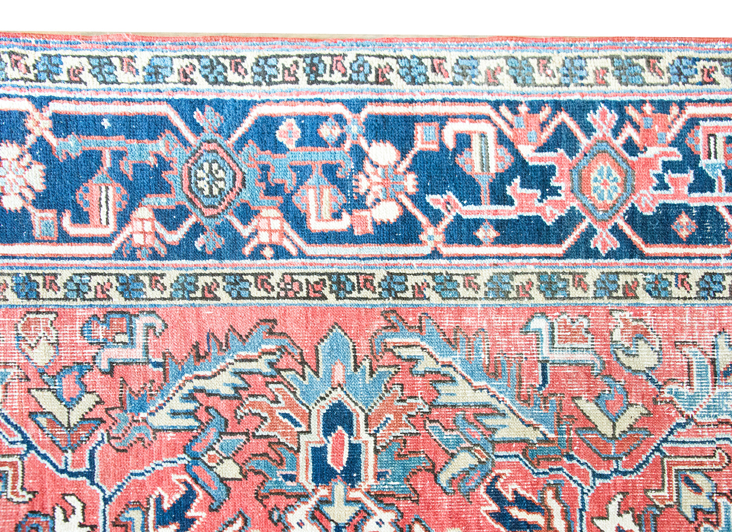 Early 20th Century Persian Heriz Rug For Sale