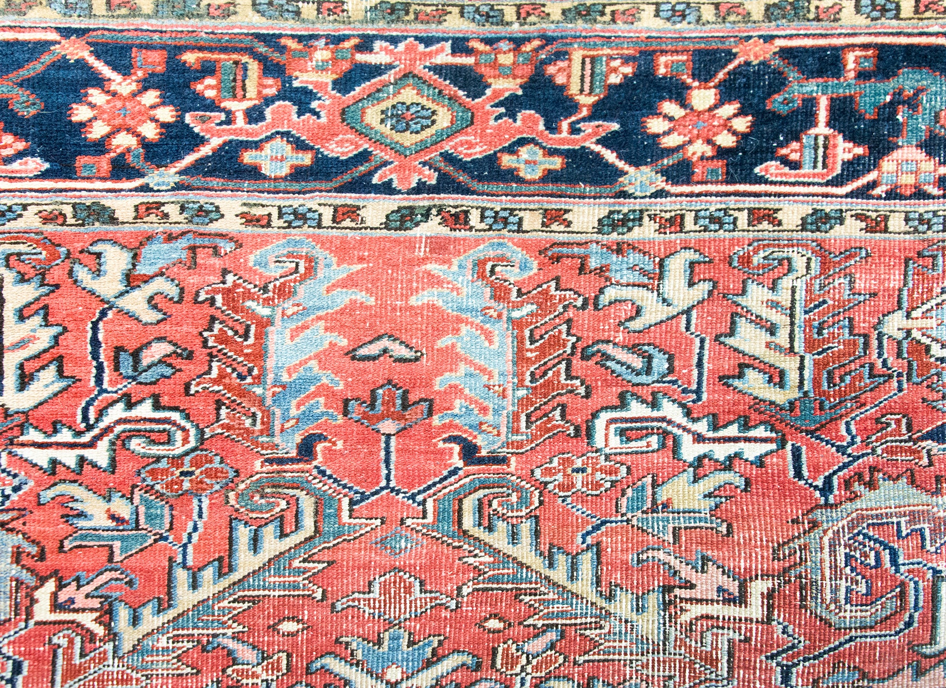 Early 20th Century Persian Heriz Rug For Sale