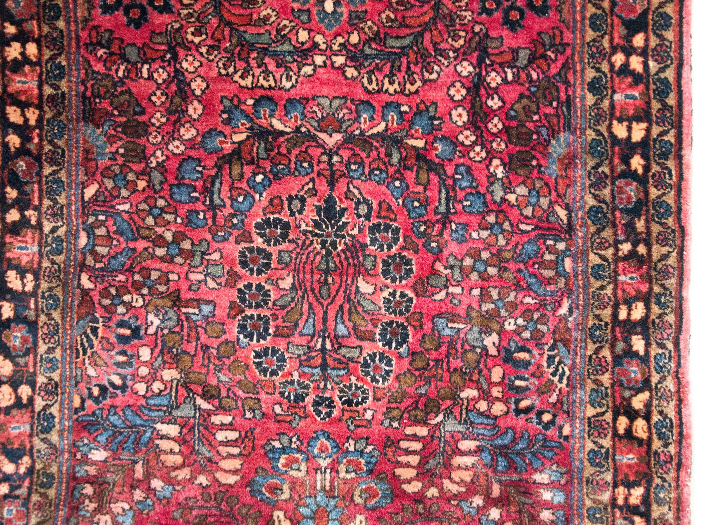 Early 20th Century Persian Sarouk Rug
