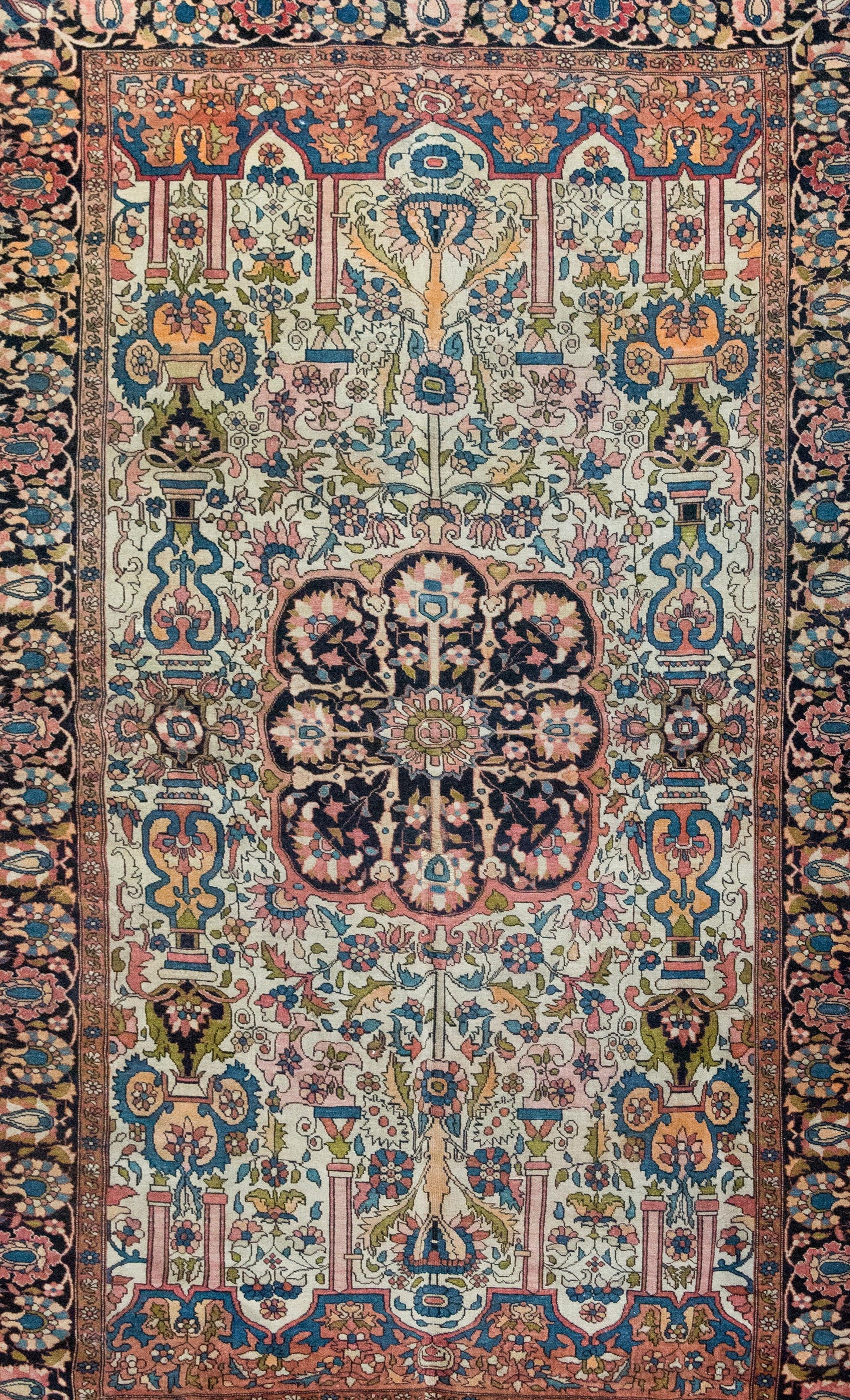 Early 20th Persian Sarouk Farahan Rug