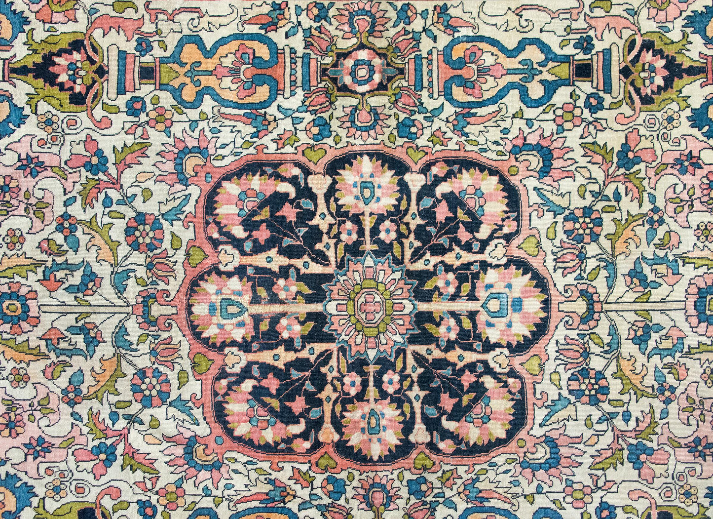 Early 20th Persian Sarouk Farahan Rug