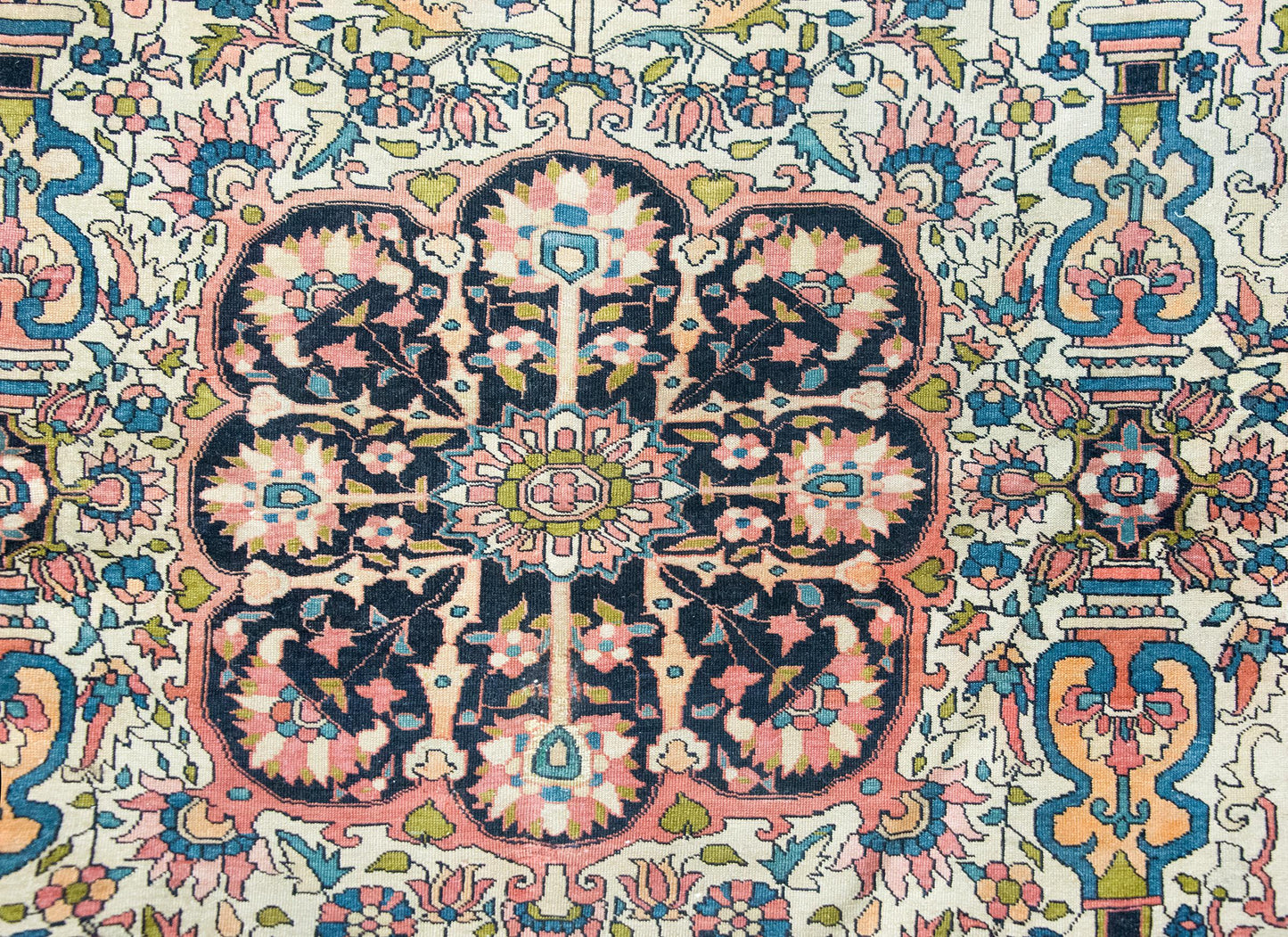 Early 20th Persian Sarouk Farahan Rug