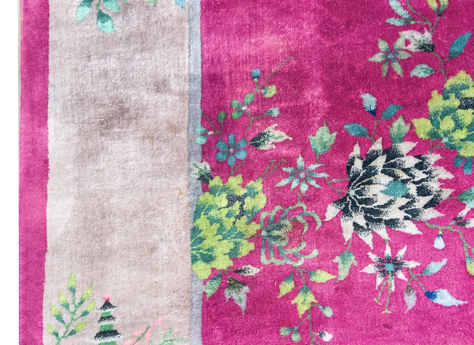 Early 20th Century Chinese Art Deco Rug For Sale