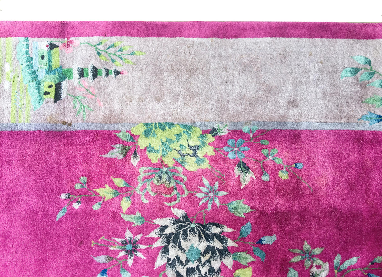 Early 20th Century Chinese Art Deco Rug For Sale