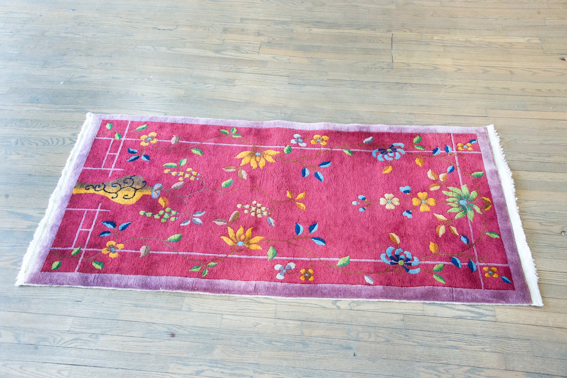 Early 20th Century Chinese Art Deco Rug For Sale