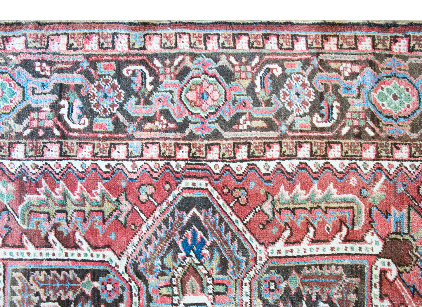 Mid 20th Century Persian Heriz Rug For Sale