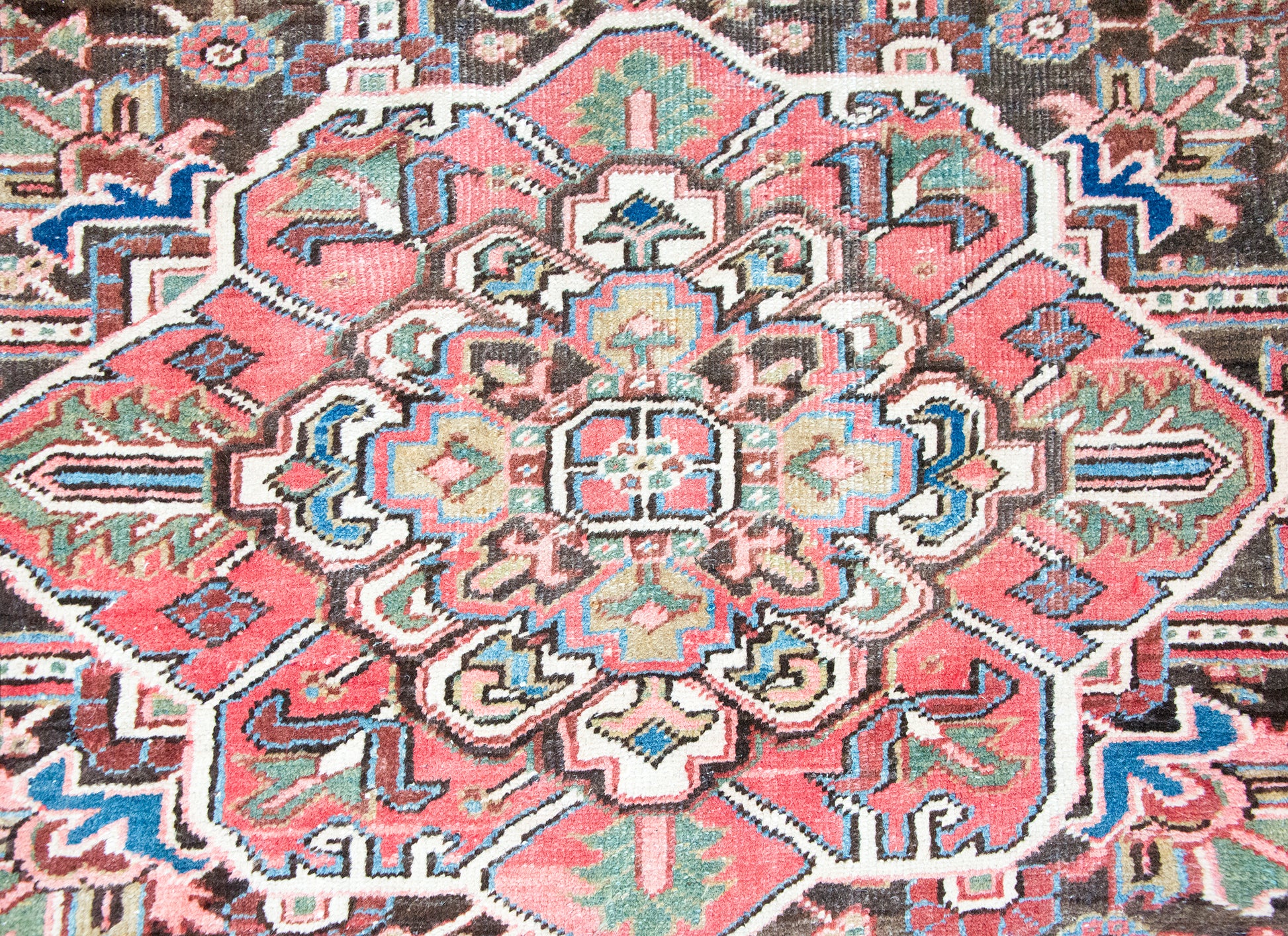 Mid 20th Century Persian Heriz Rug For Sale