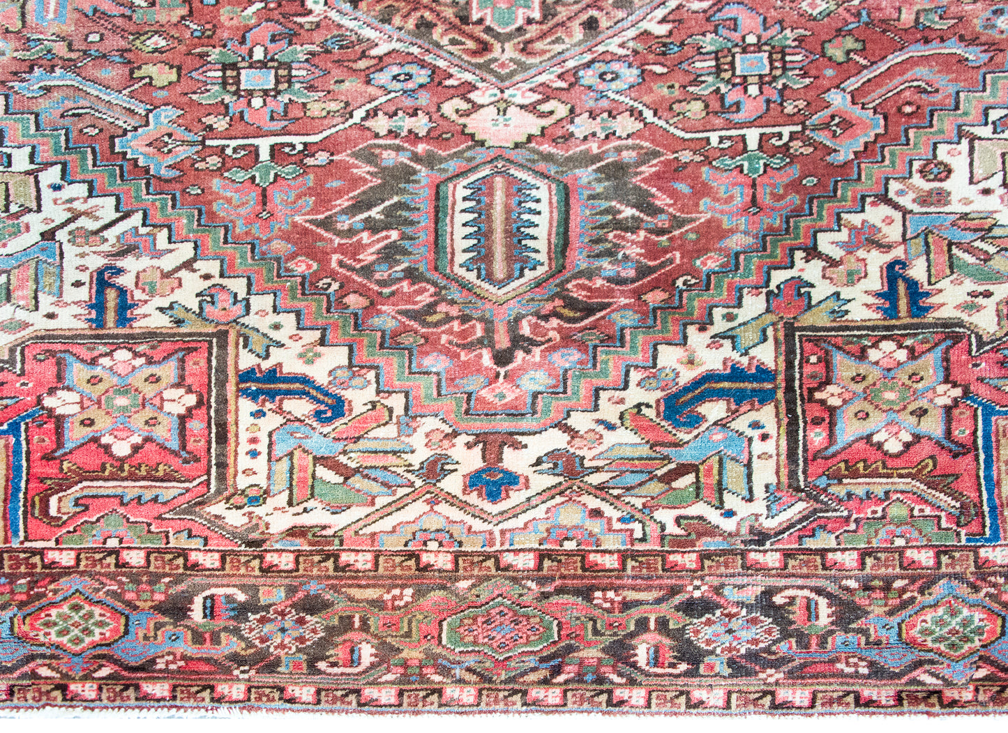 Mid 20th Century Persian Heriz Rug For Sale