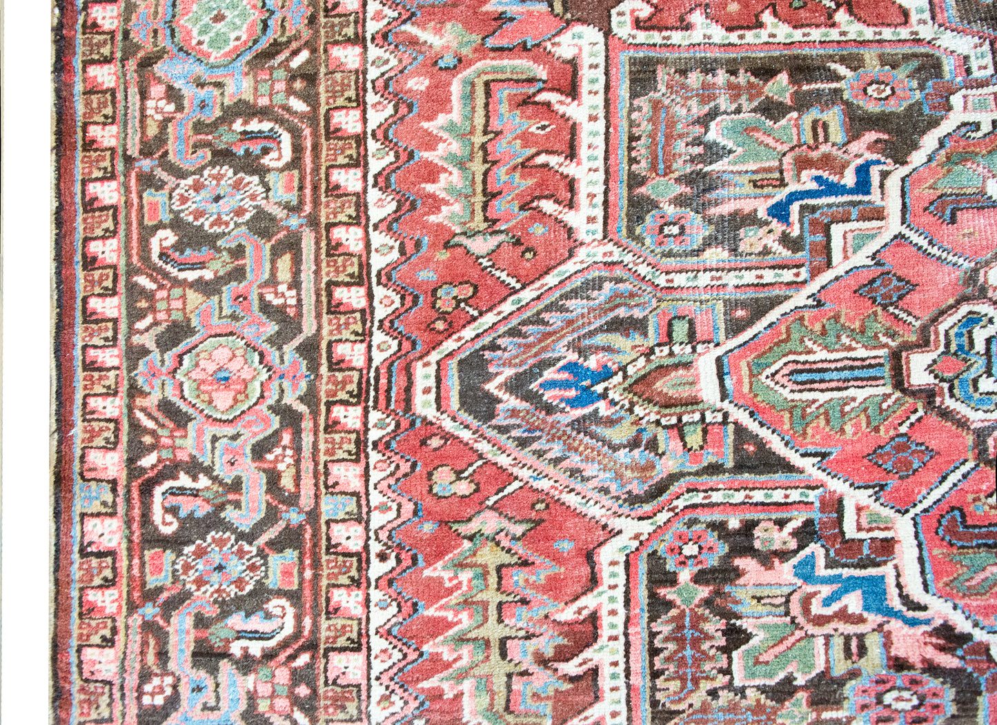 Mid 20th Century Persian Heriz Rug For Sale