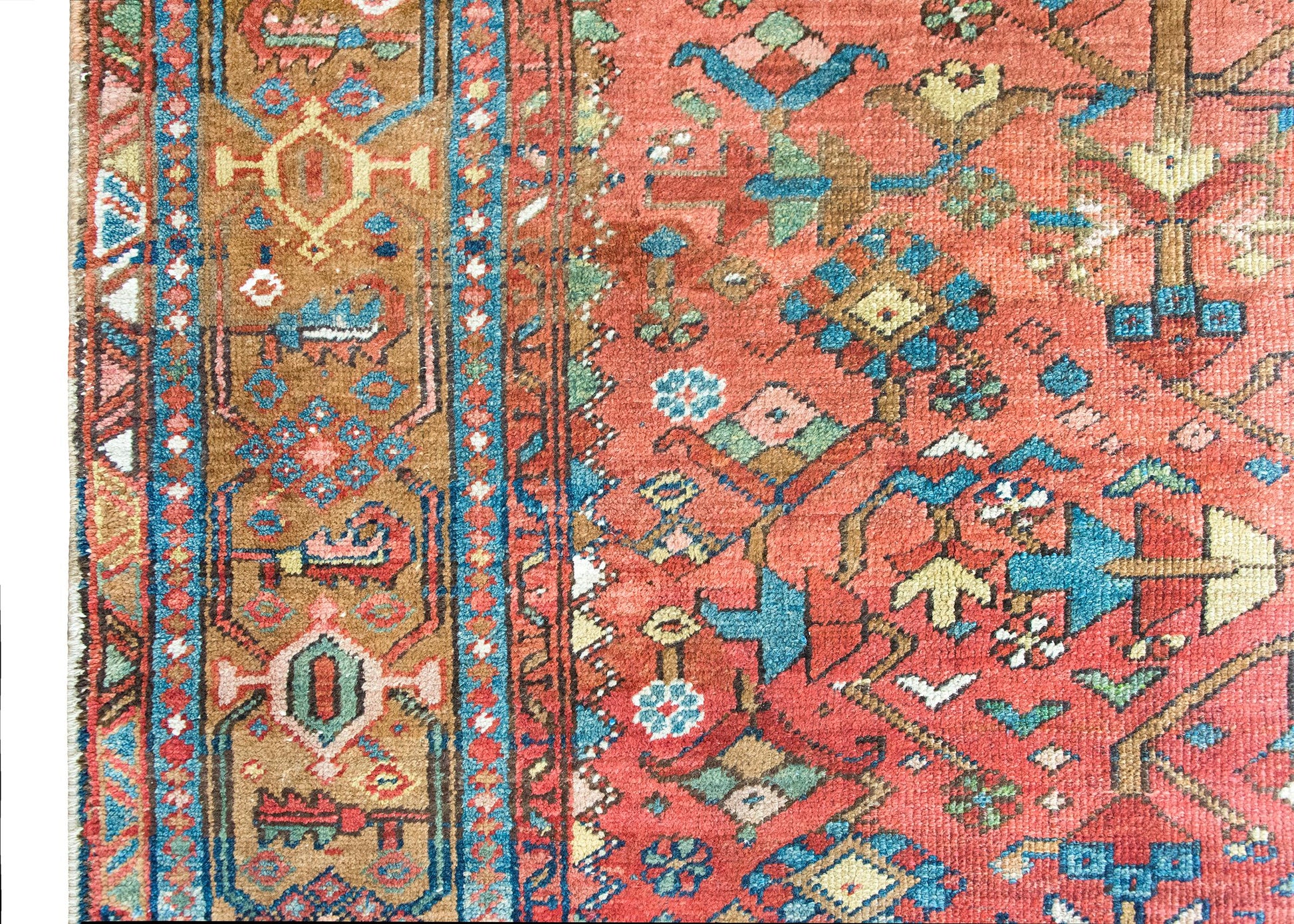Early 20th Century Persian Heriz Rug For Sale