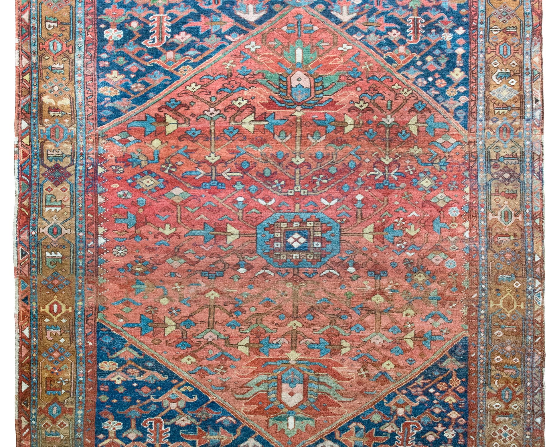 Early 20th Century Persian Heriz Rug For Sale