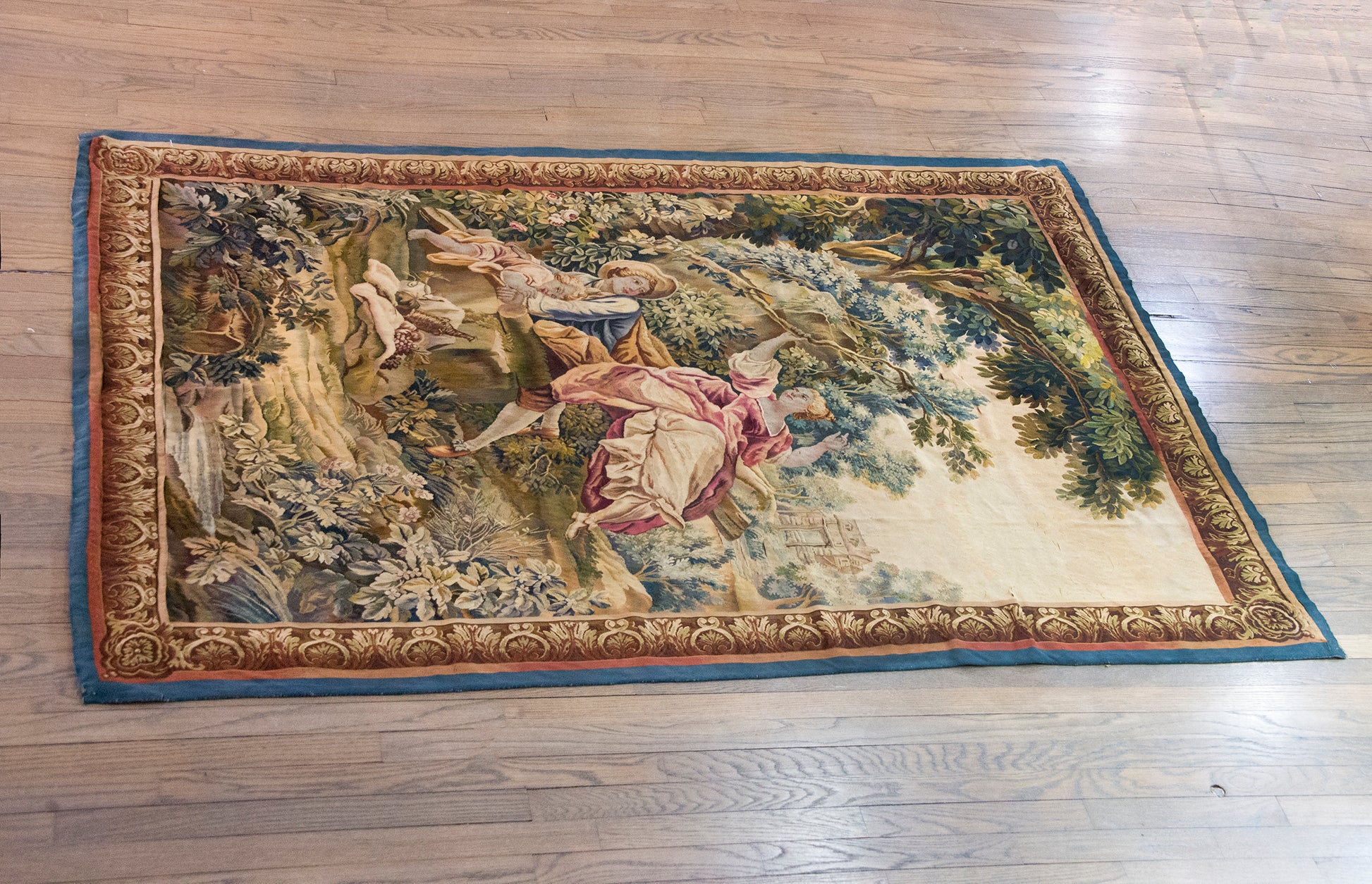 Early 20th Century French Tapestery Rug For Sale