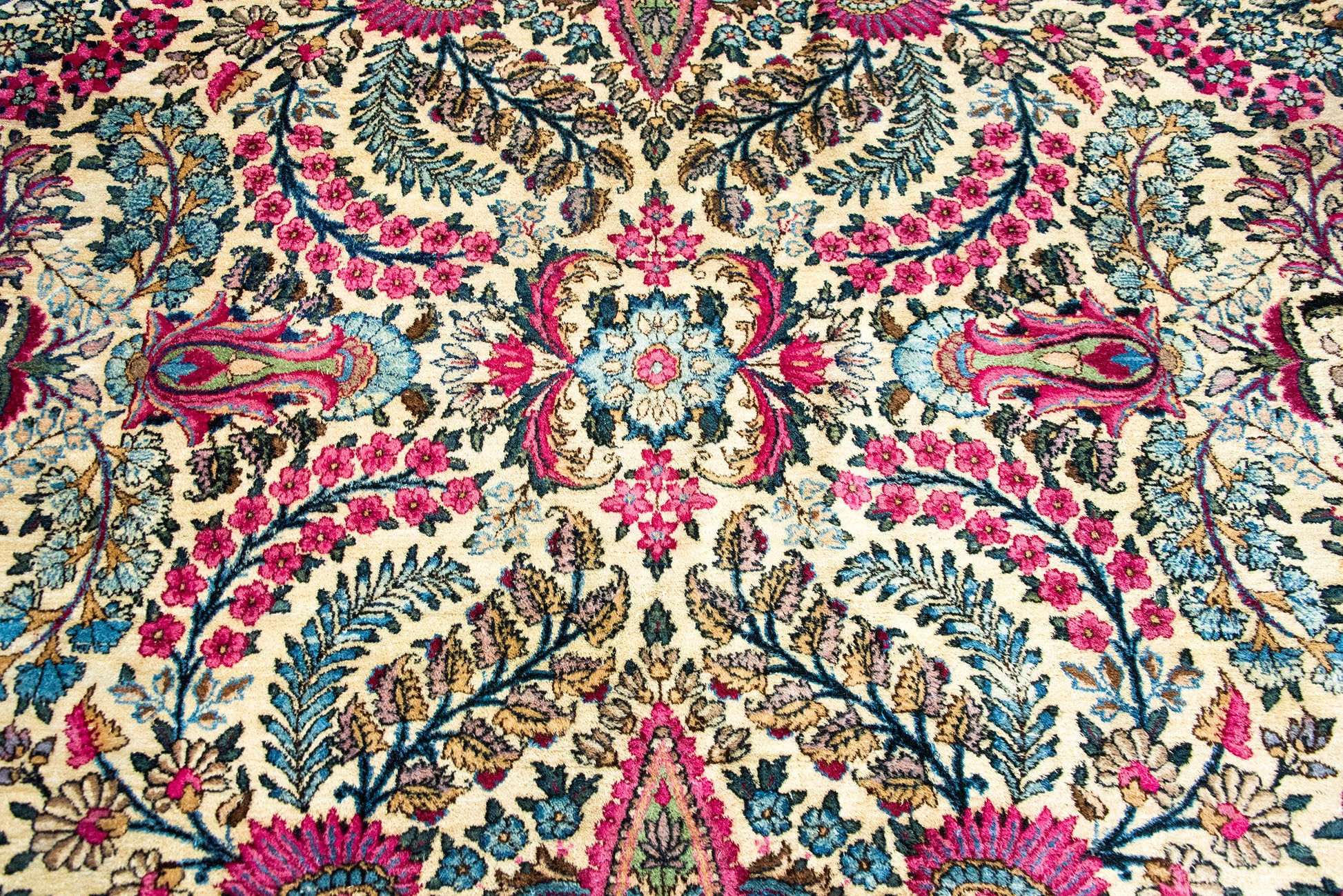 Early 20th Century Persian Kirman Rug For Sale
