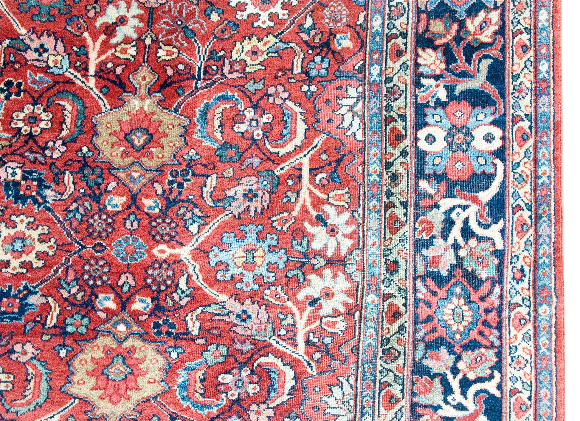 Early 20th Century Persian Sultanabad Rug For Sale