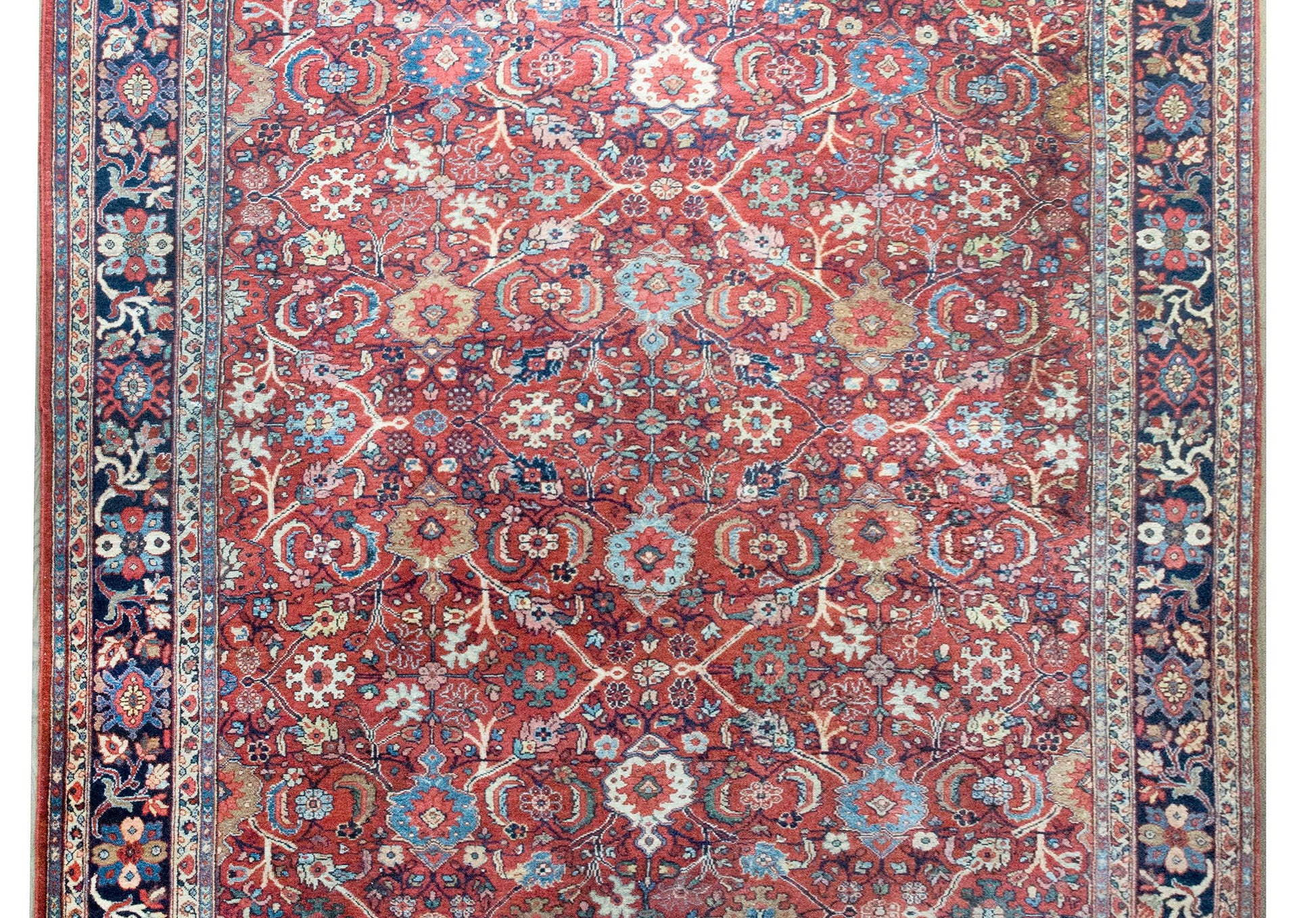 Early 20th Century Persian Sultanabad Rug For Sale