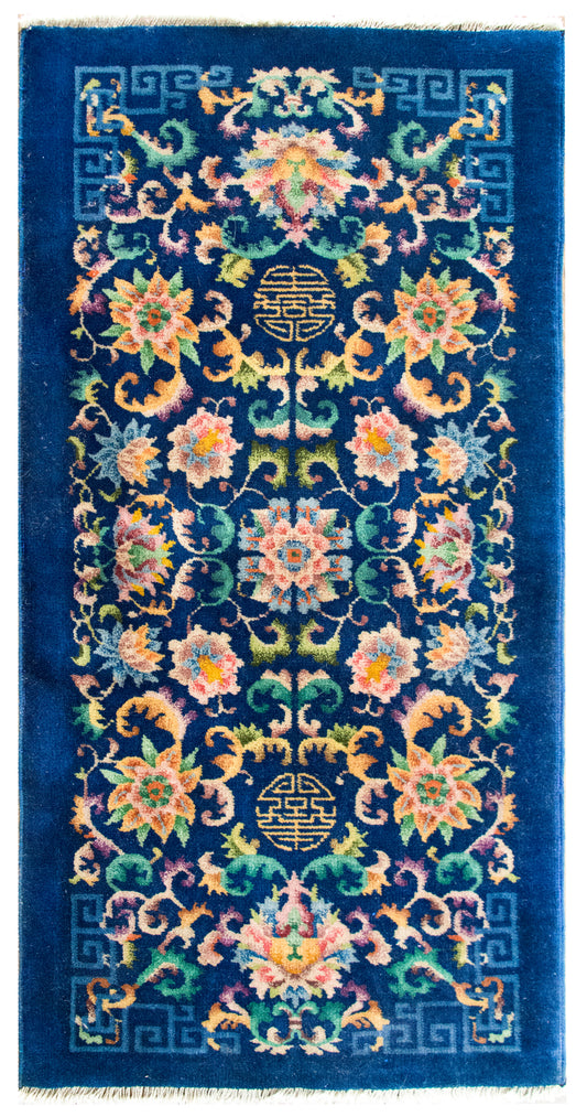 Early 20th Century Chinese Art Deco Rug For Sale