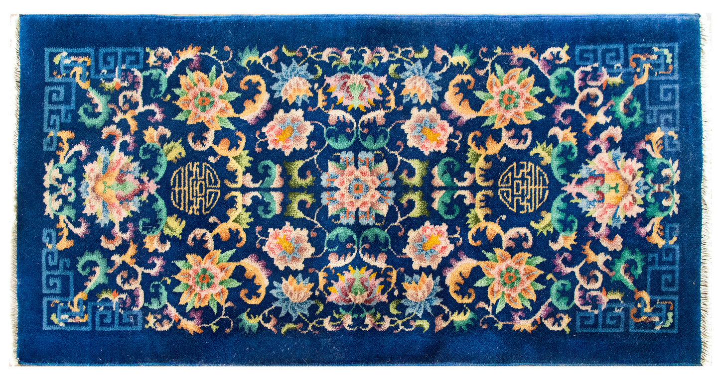 Early 20th Century Chinese Art Deco Rug For Sale