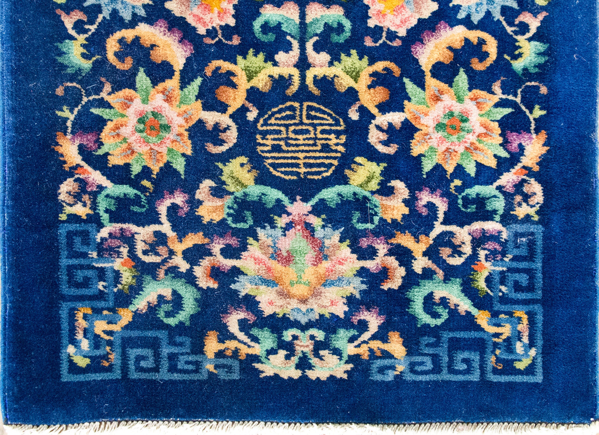 Early 20th Century Chinese Art Deco Rug For Sale