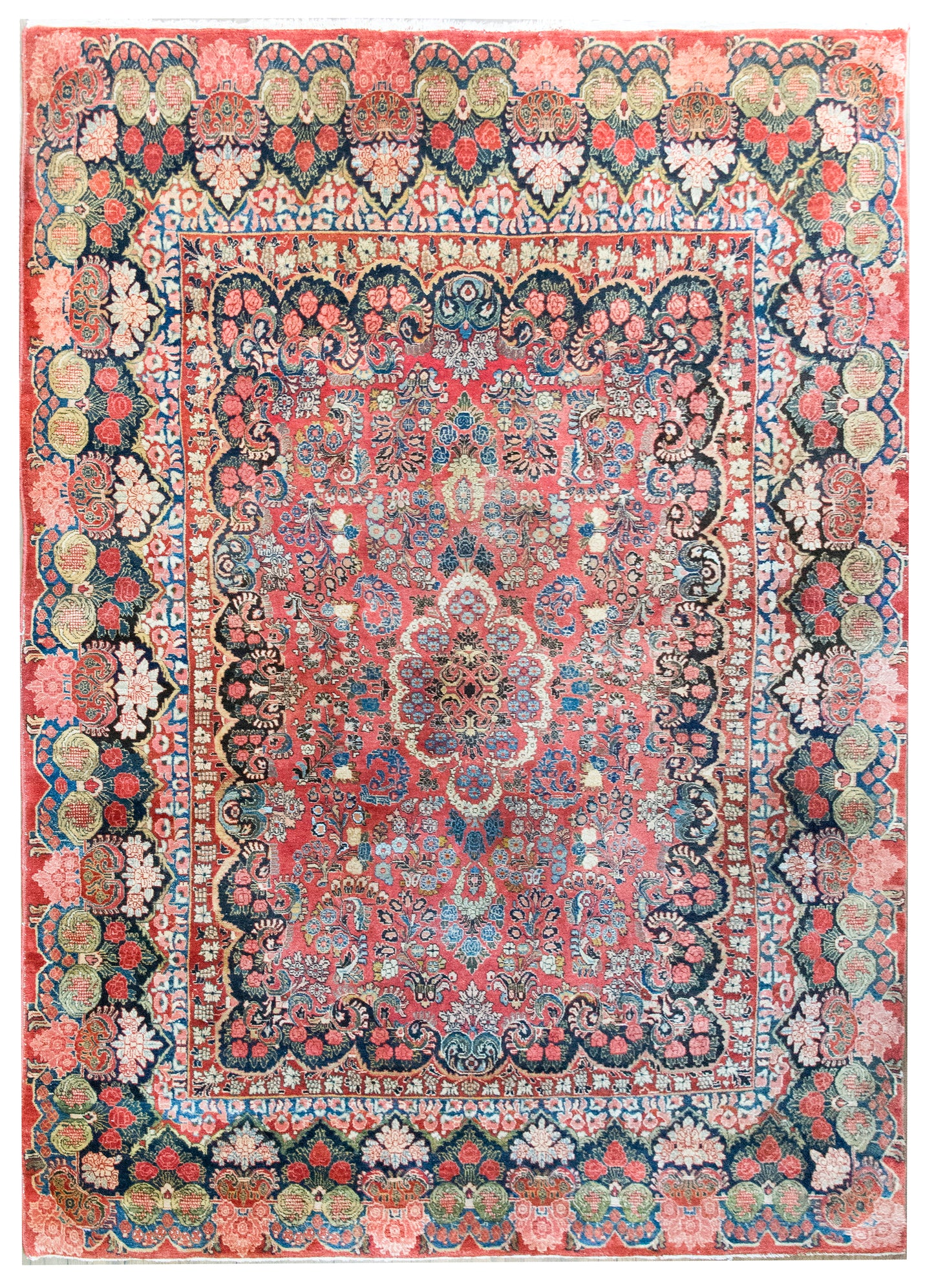 Early 20th Century Persian Sarouk Rug For Sale