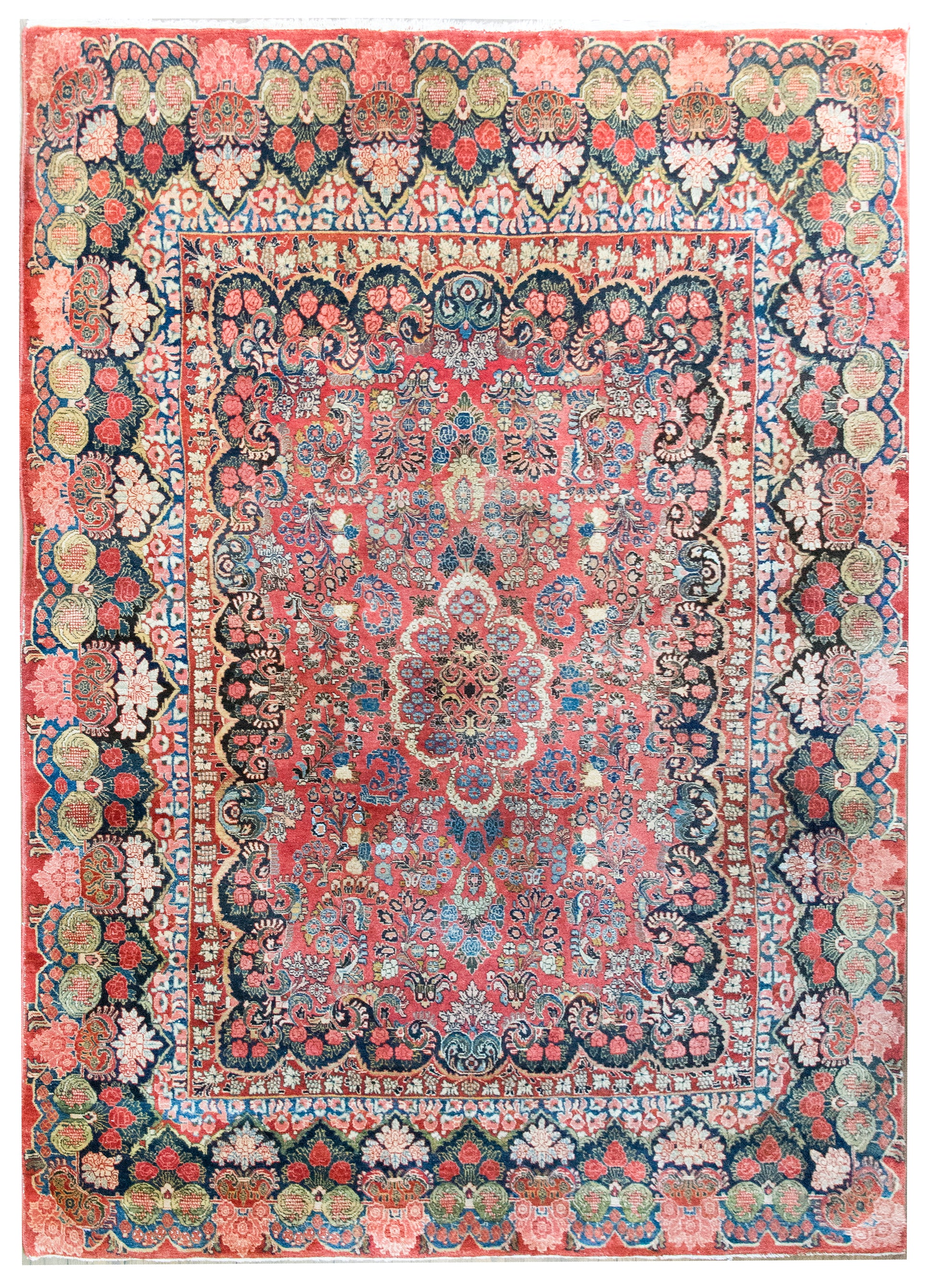 Early 20th Century Persian Sarouk Rug For Sale