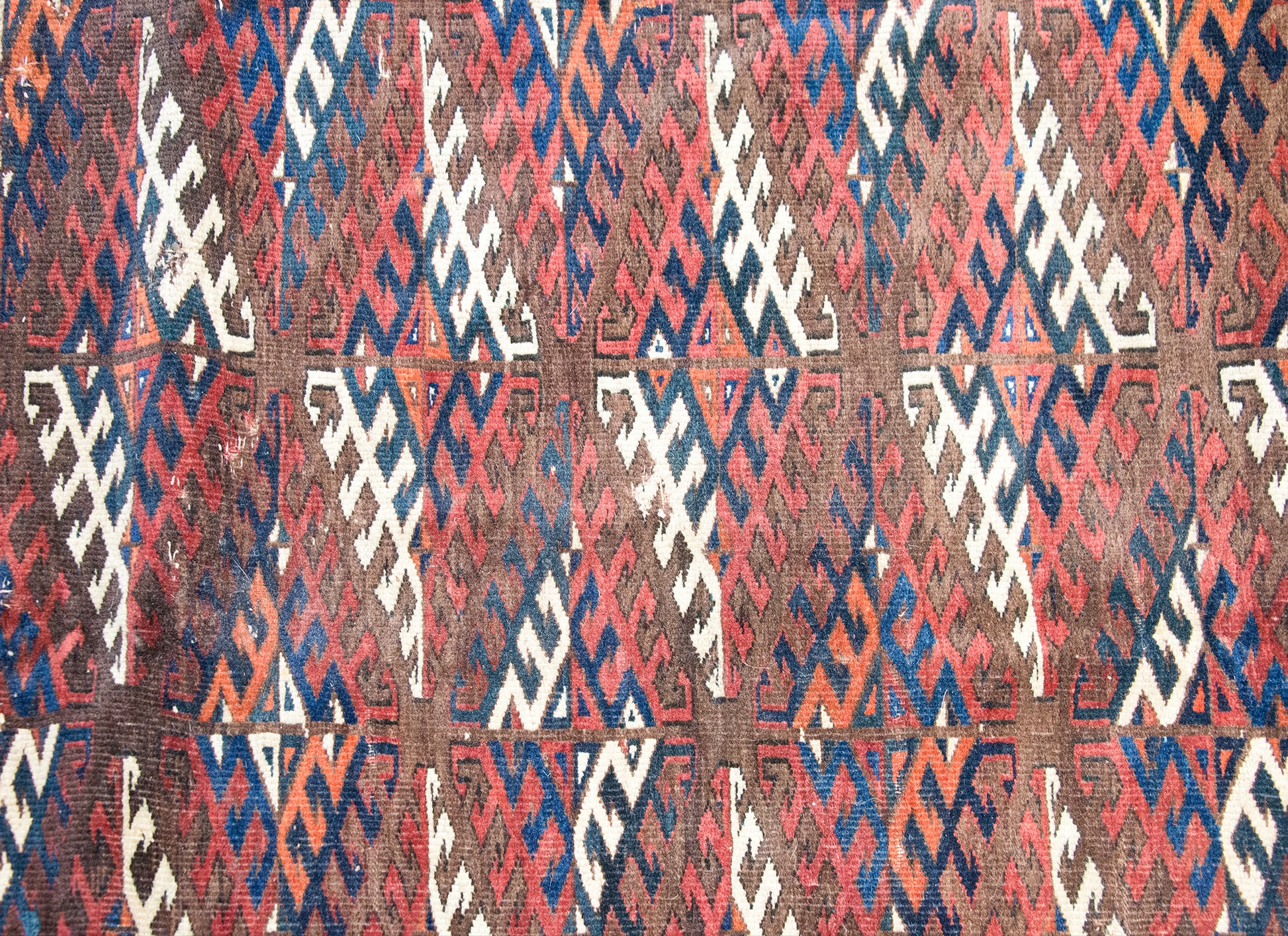Early 20th Century Persian Yamut Rug For Sale