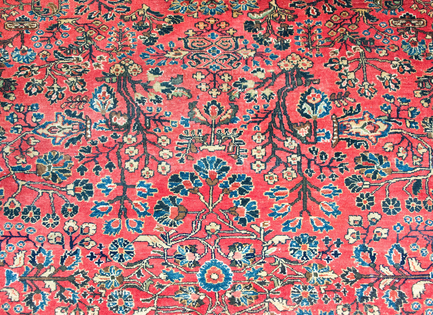 Early 20th Century Persian Sarouk Rug
